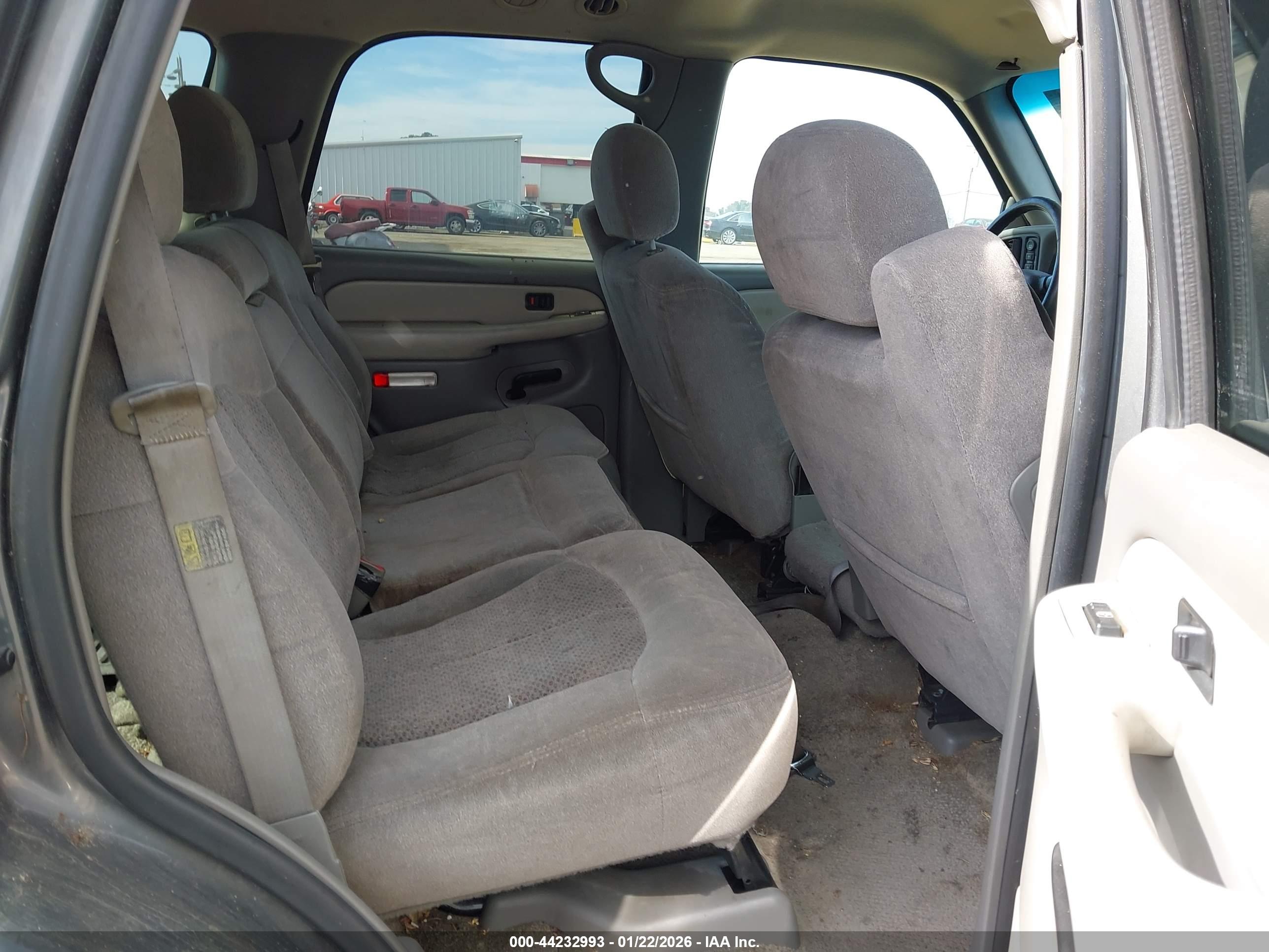 CHEVROLET TAHOE image 8