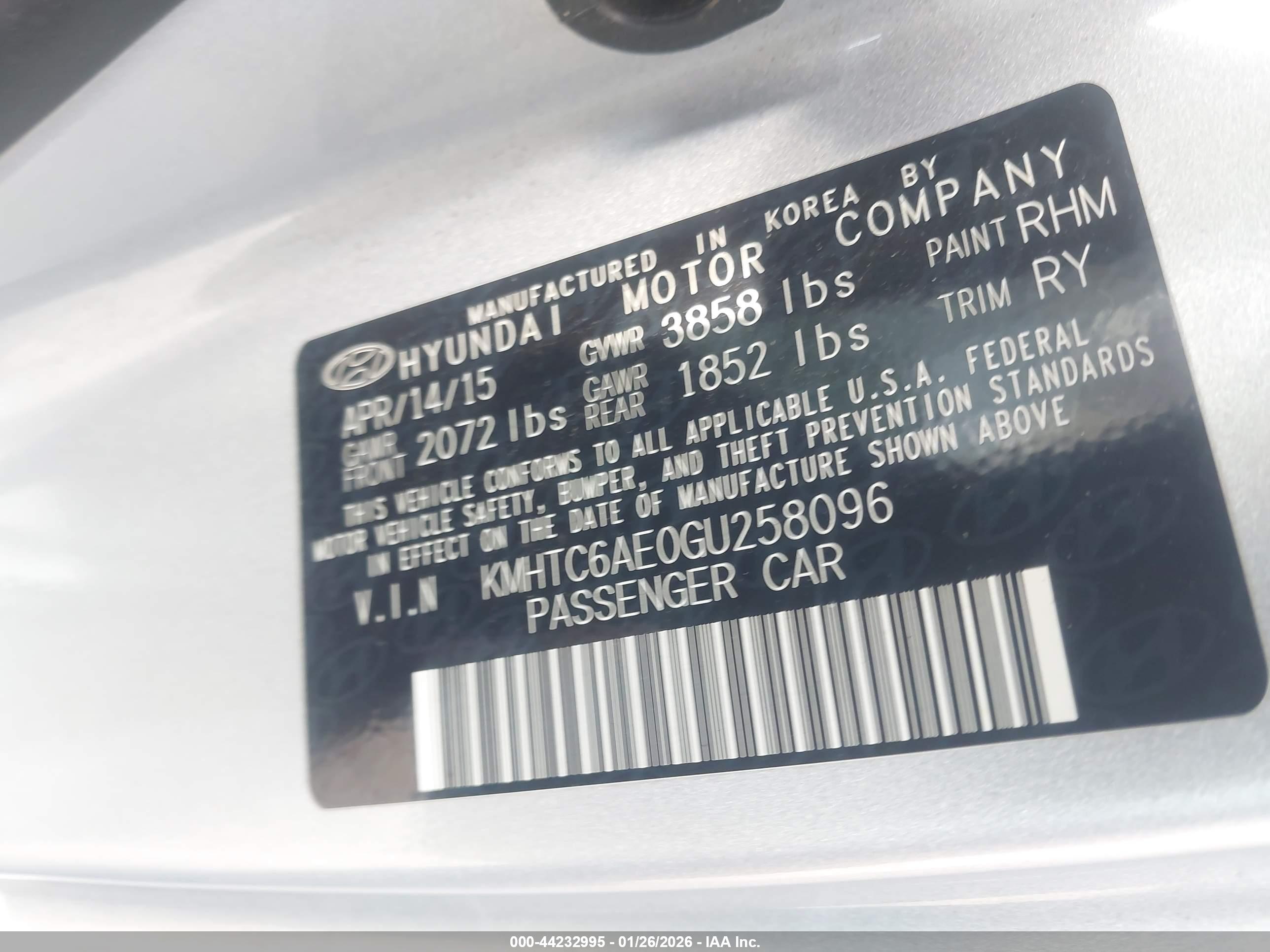 HYUNDAI VELOSTER image 9