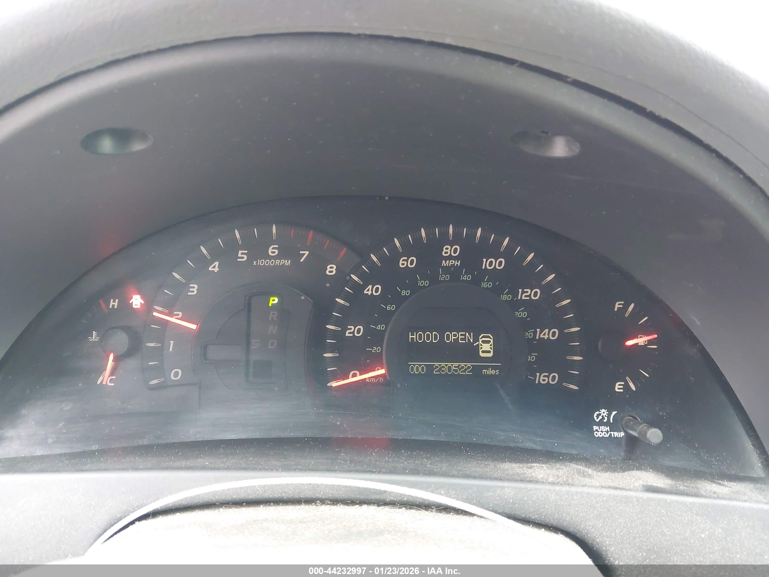 TOYOTA CAMRY image 7