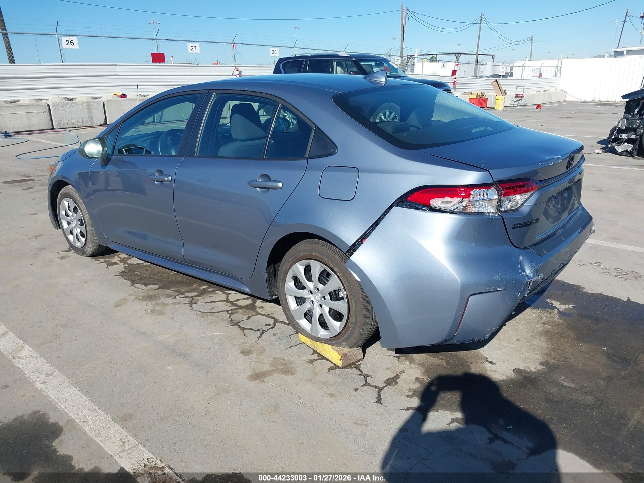 TOYOTA COROLLA image 3