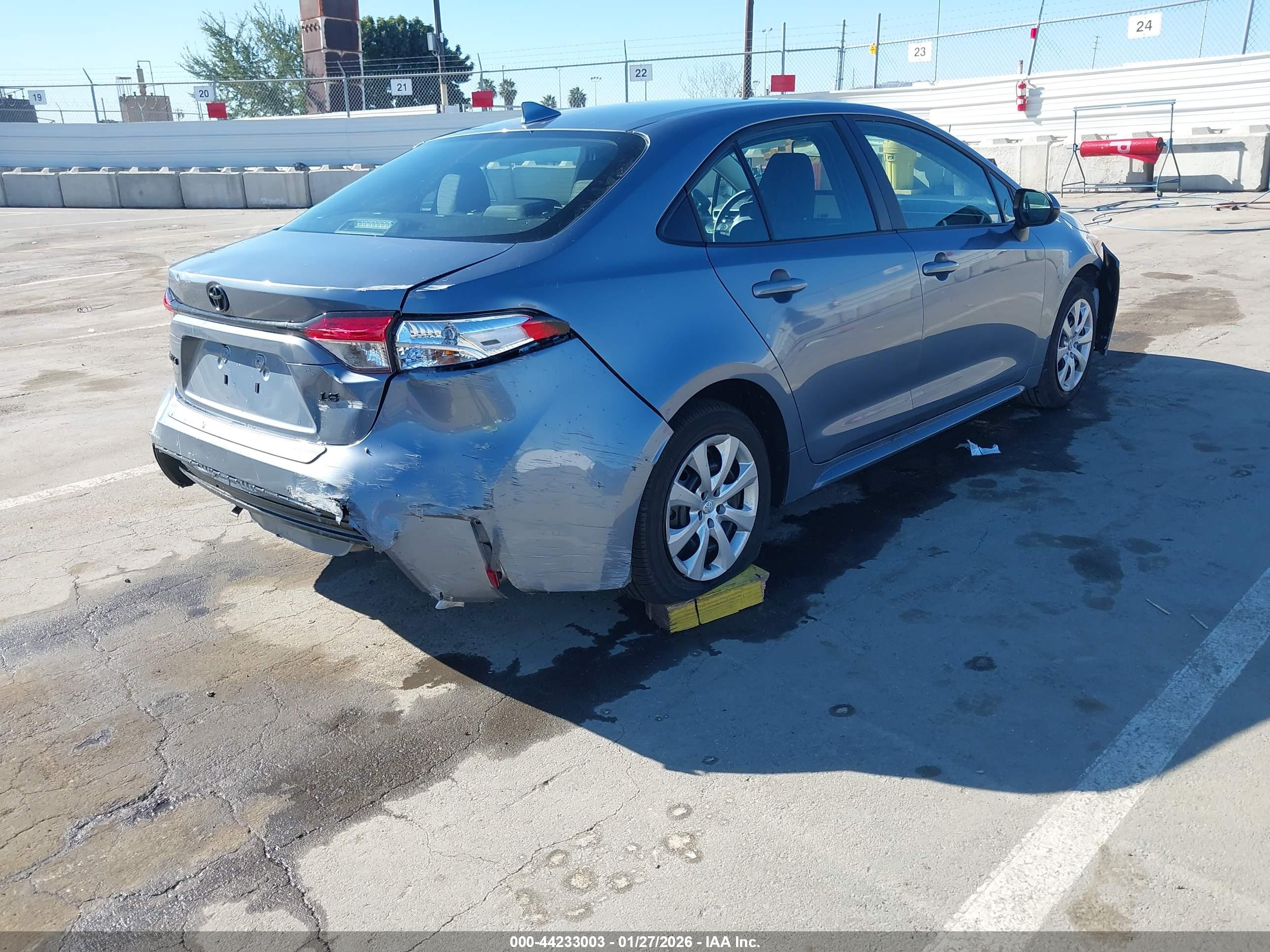 TOYOTA COROLLA image 4