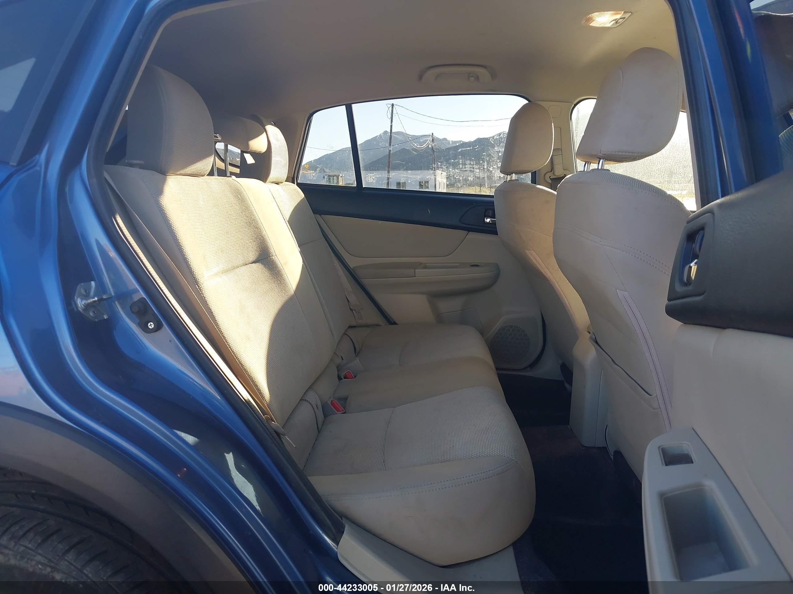 SUBARU XV image 8