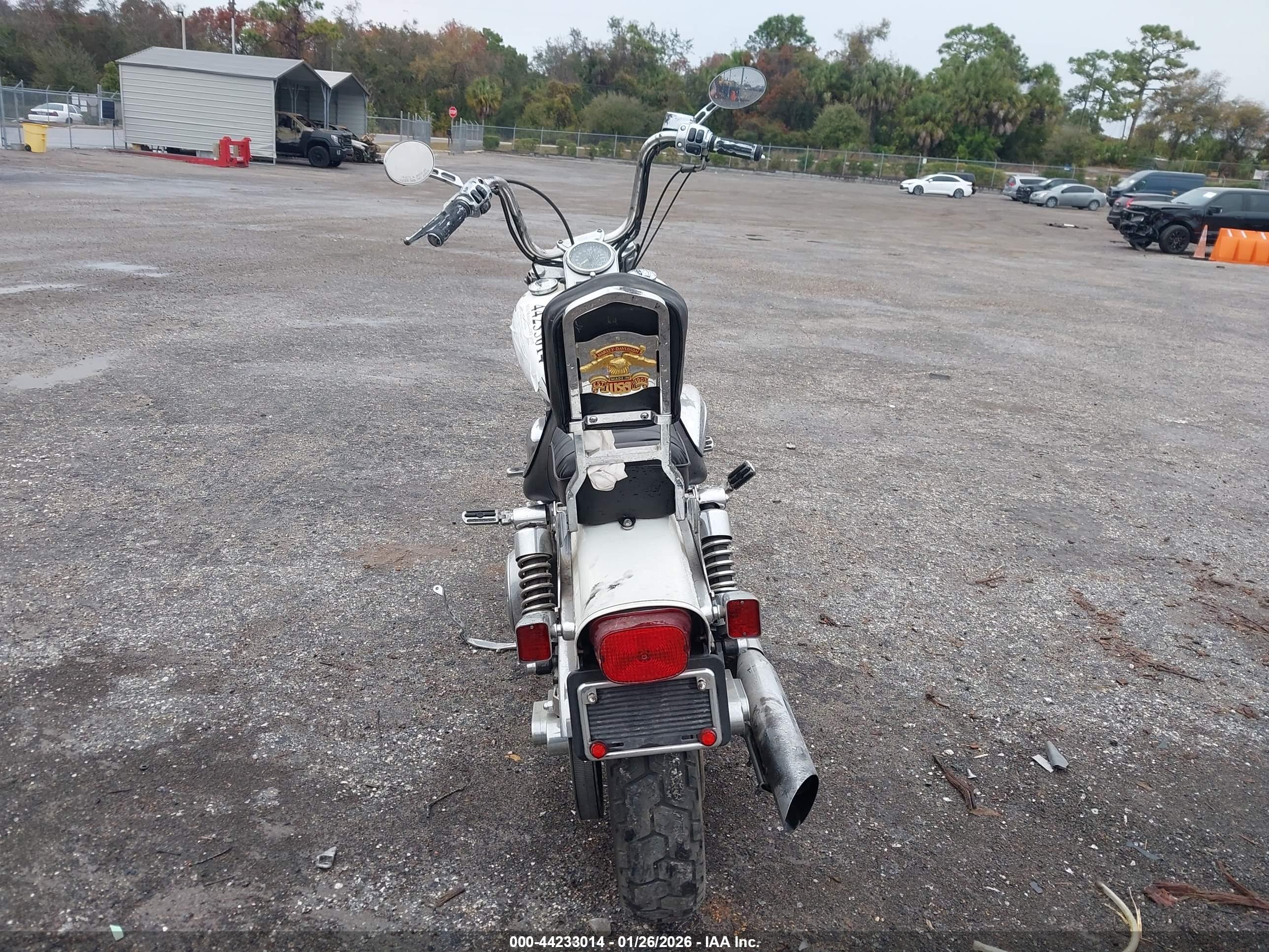 HARLEY-DAVIDSON FXDWG image 6