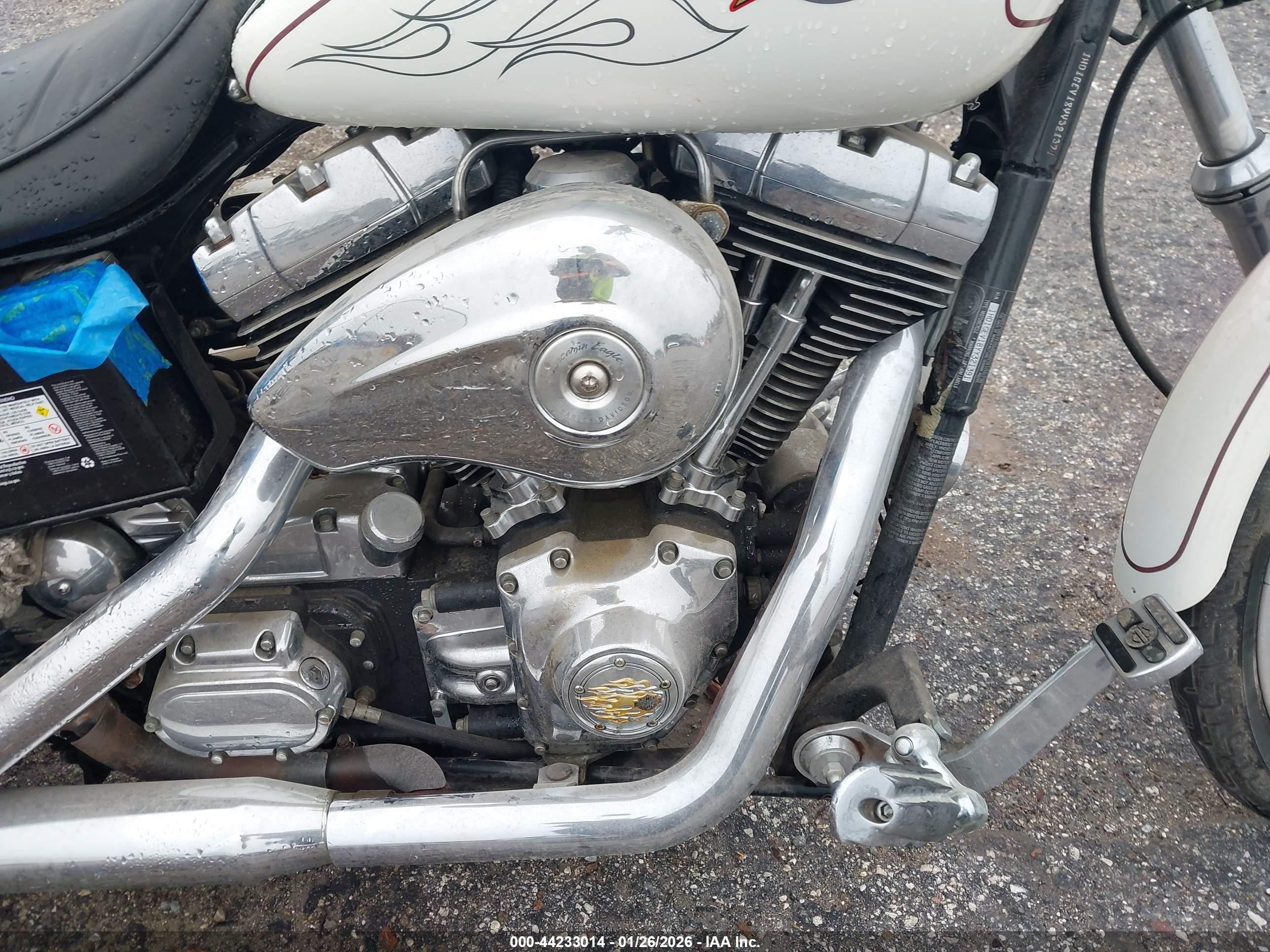 HARLEY-DAVIDSON FXDWG image 8