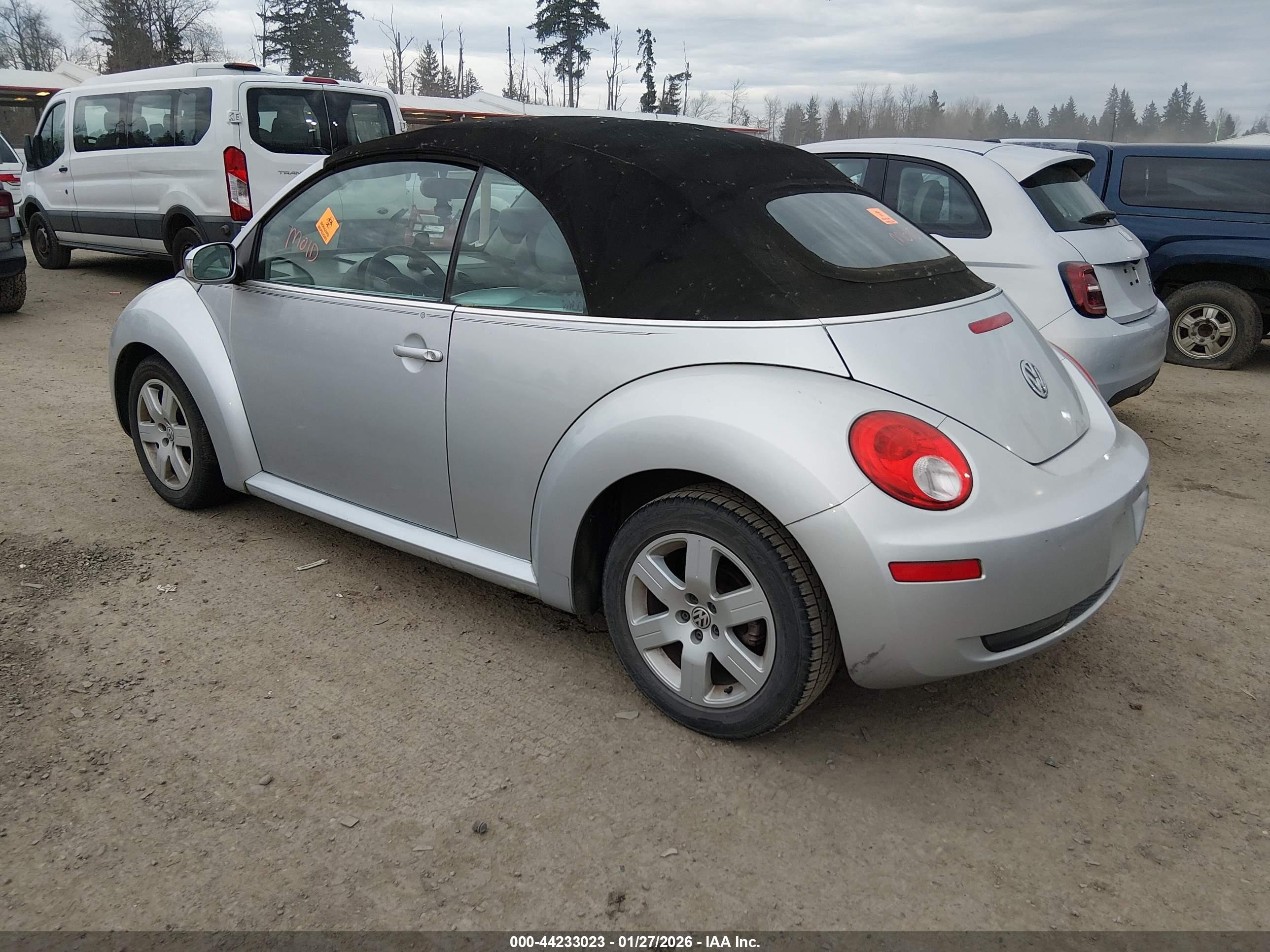 VOLKSWAGEN NEW image 3