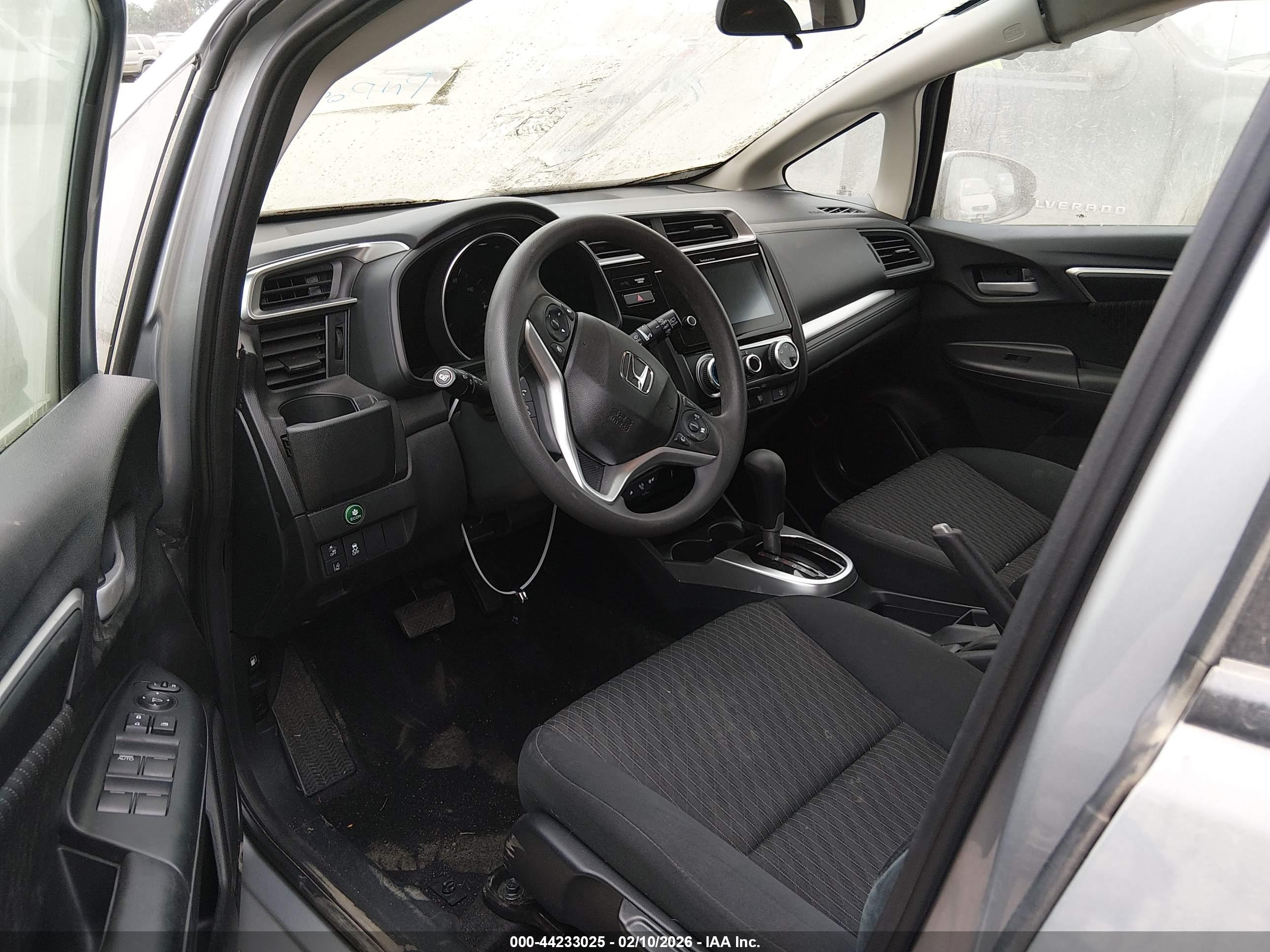 HONDA FIT image 5