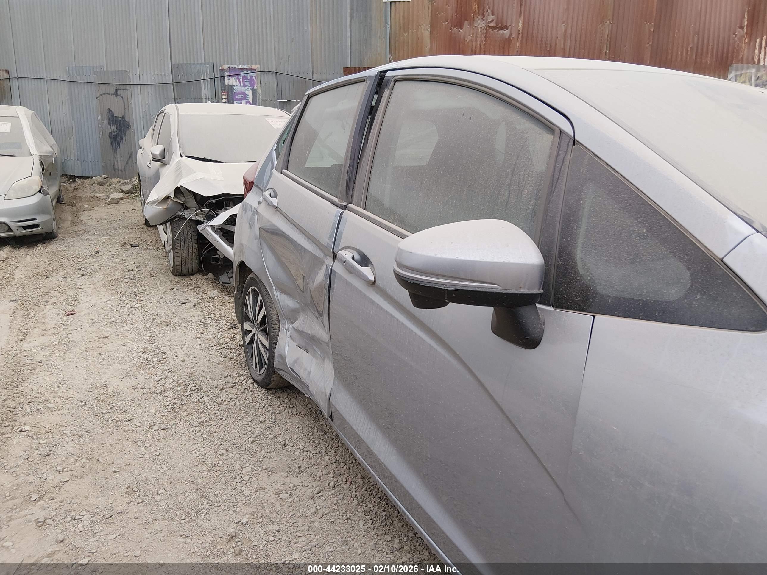 HONDA FIT image 6