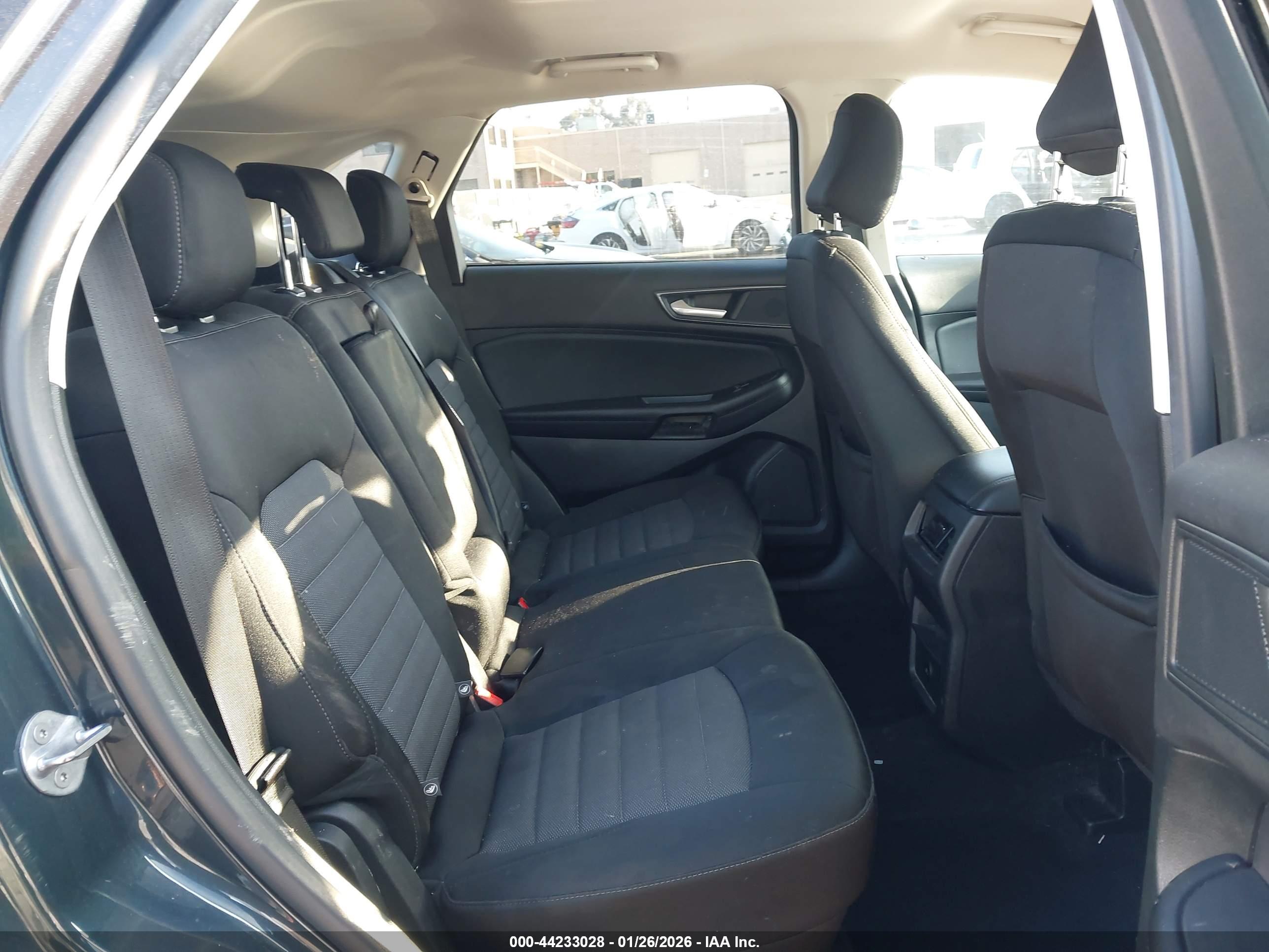 FORD EDGE image 8