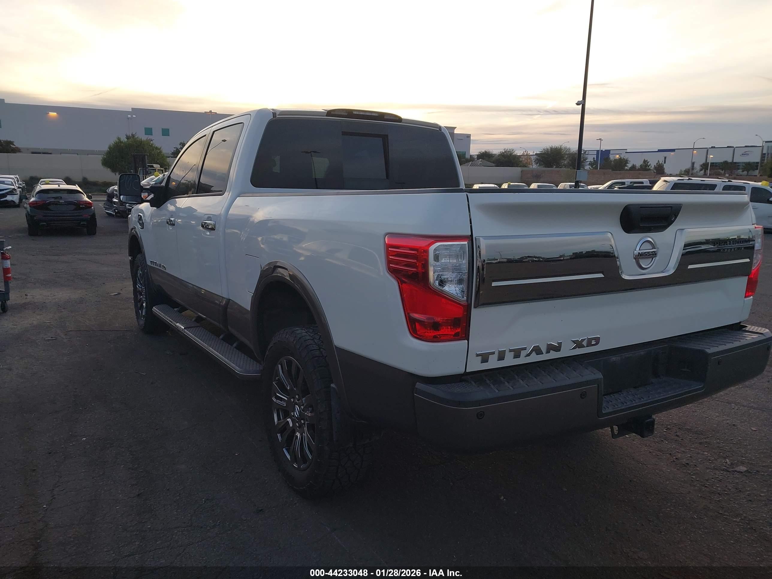 NISSAN TITAN image 3