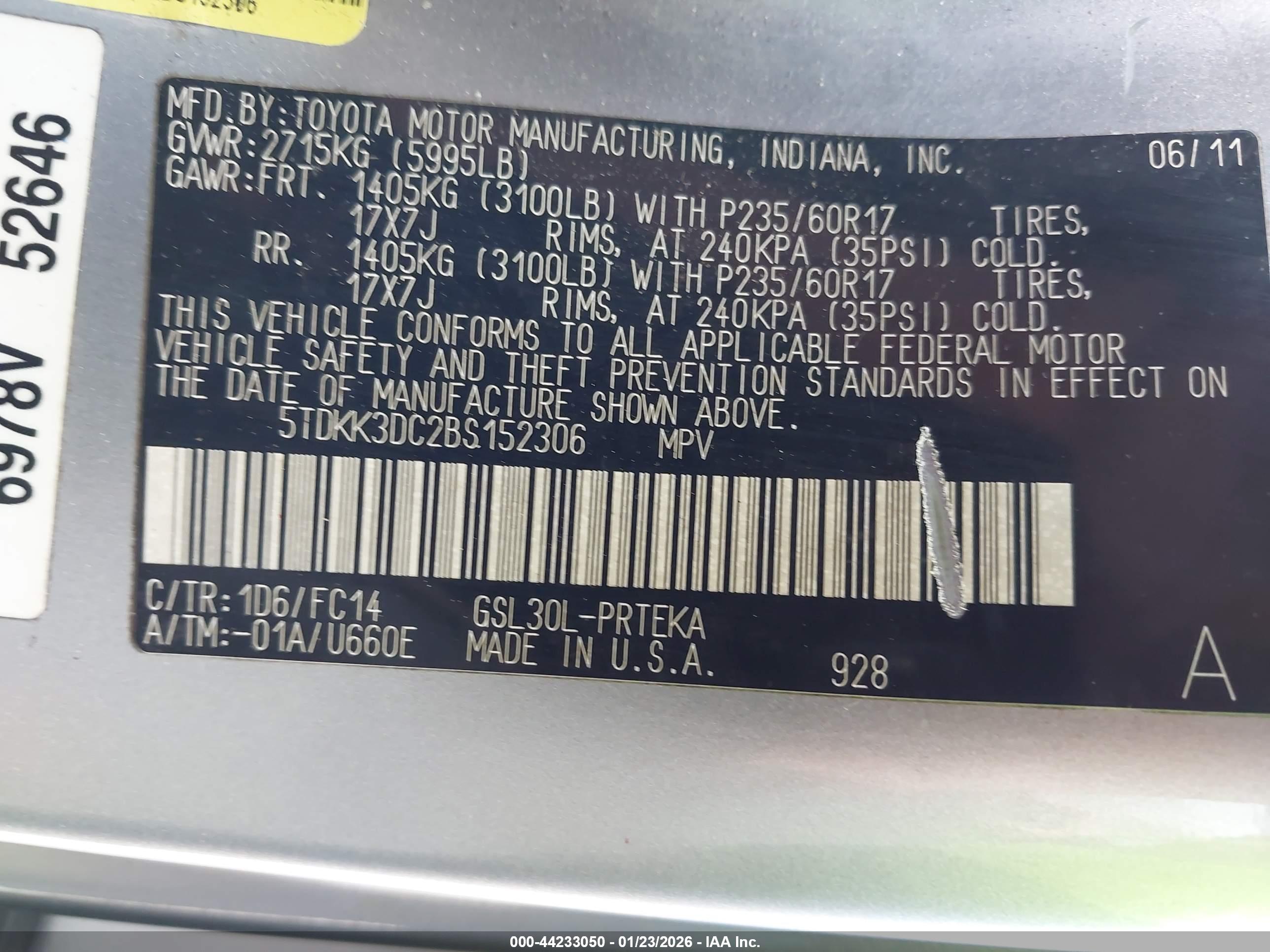 TOYOTA SIENNA image 9