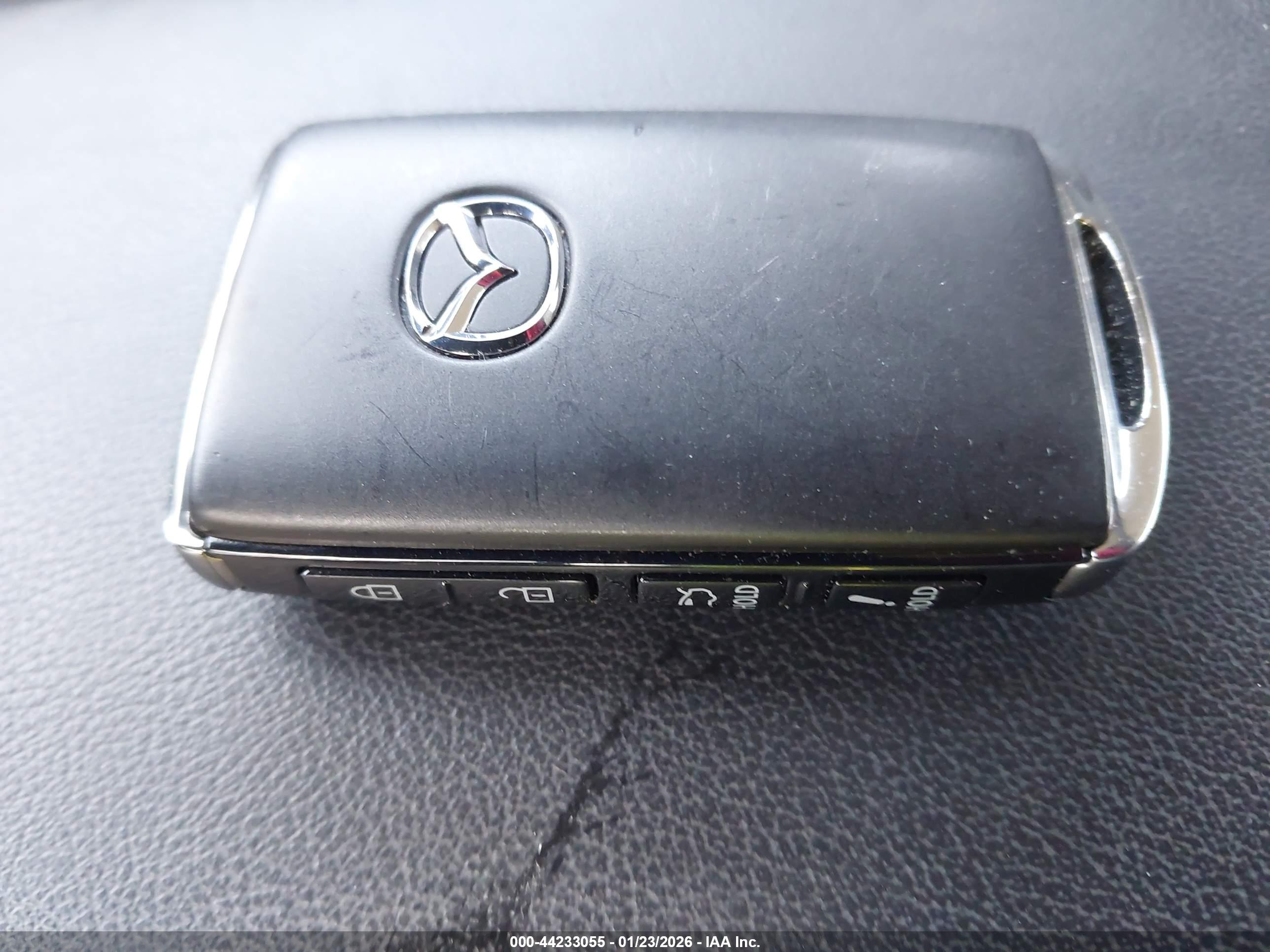 MAZDA MAZDA3 image 11