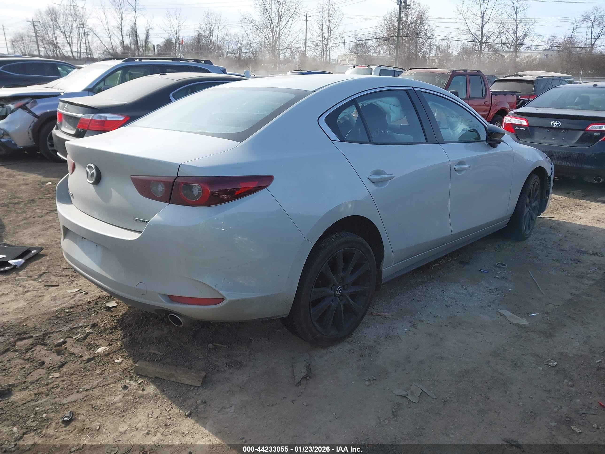 MAZDA MAZDA3 image 4