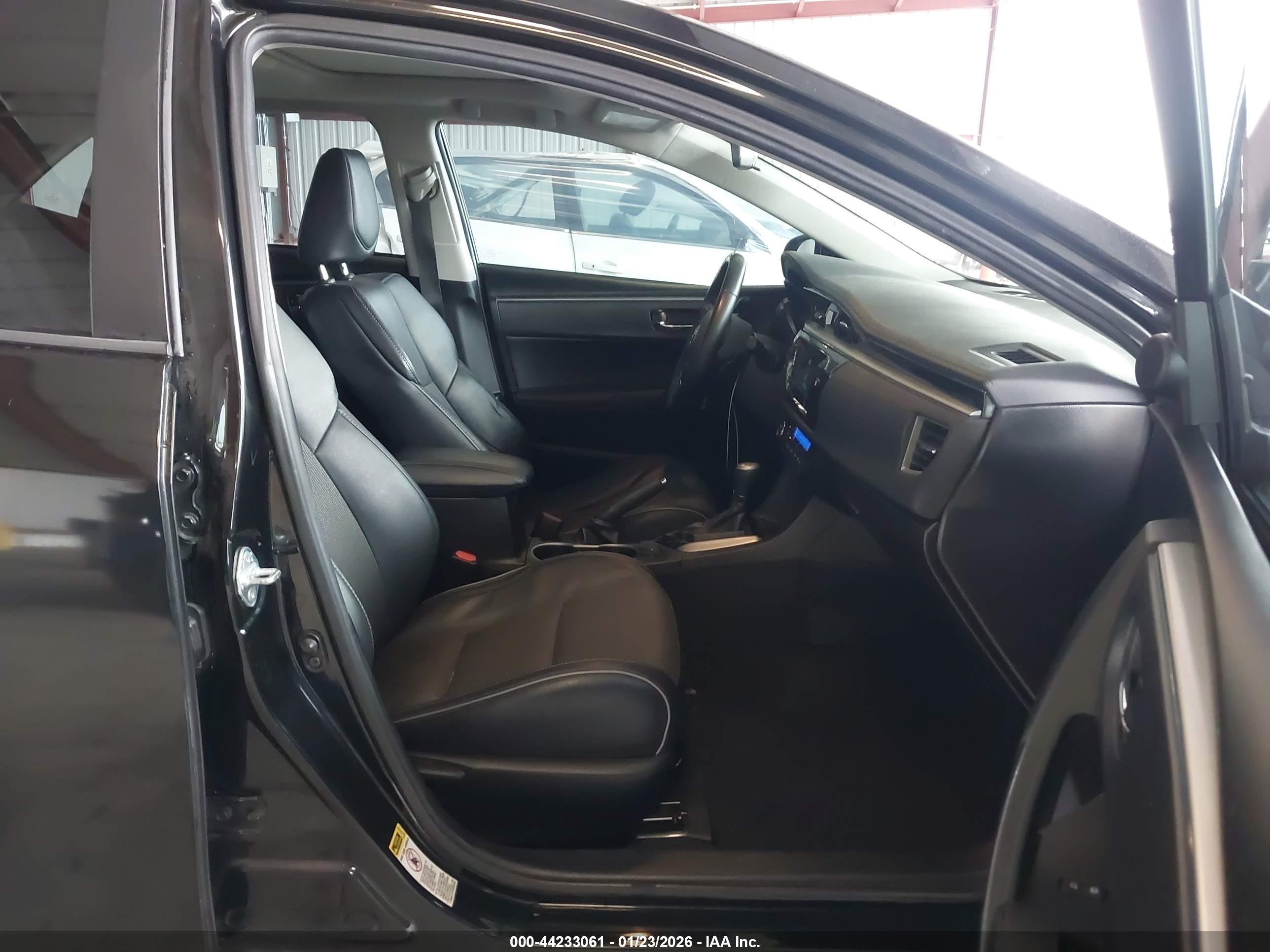TOYOTA COROLLA image 5