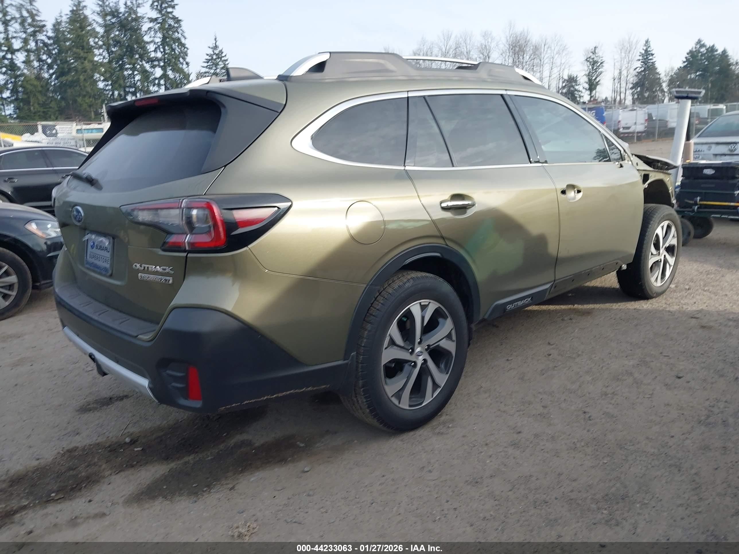 SUBARU OUTBACK image 4