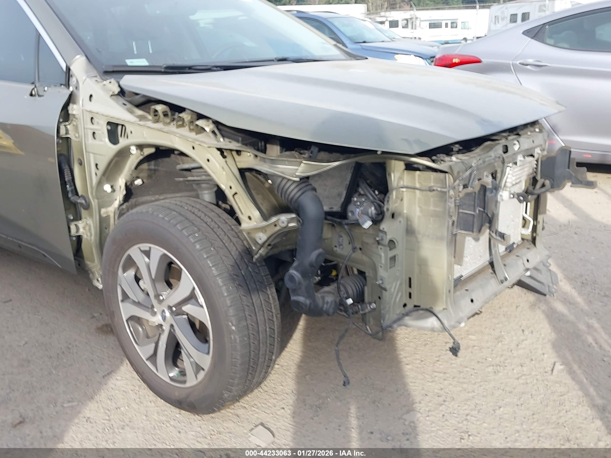 SUBARU OUTBACK image 6