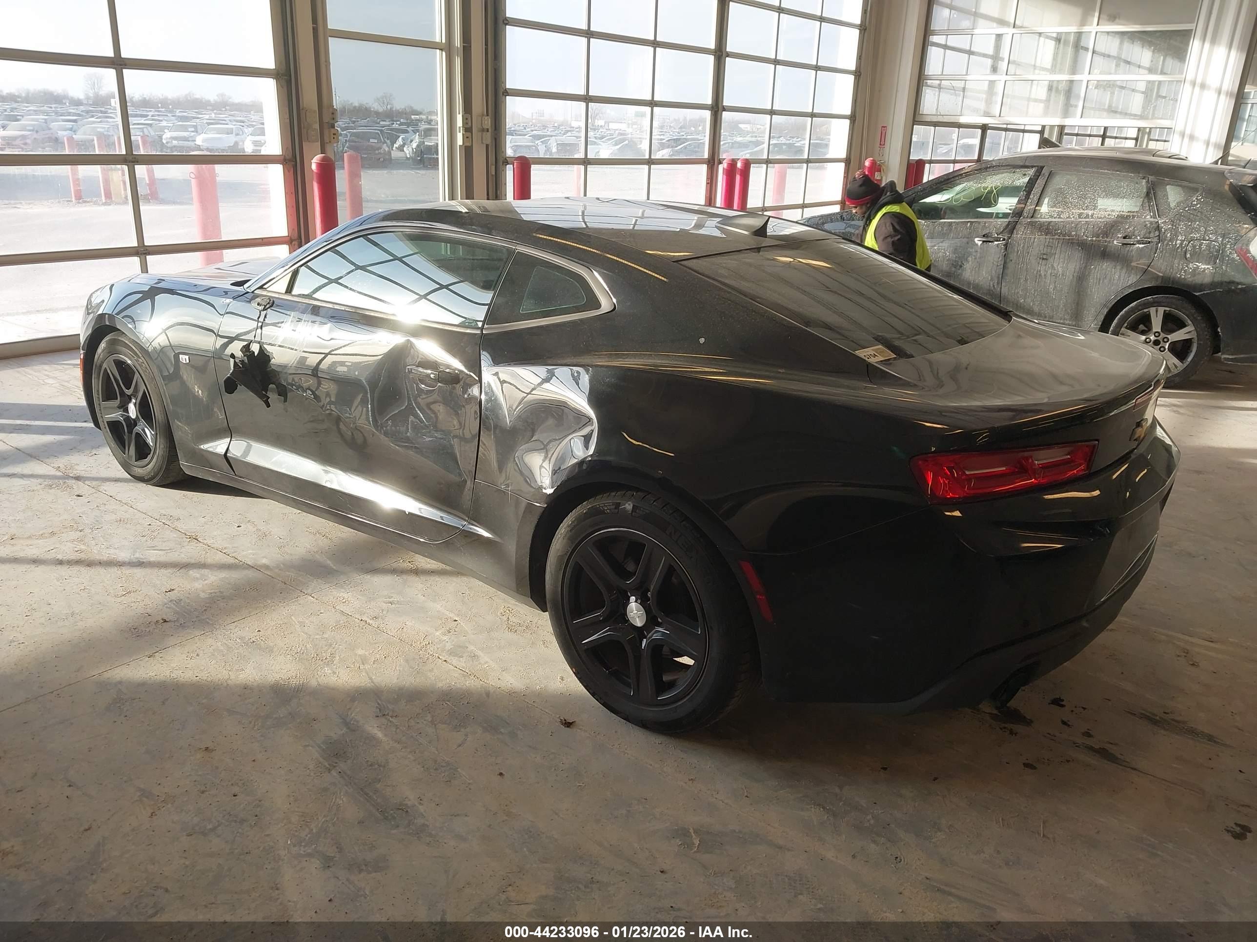 CHEVROLET CAMARO image 3