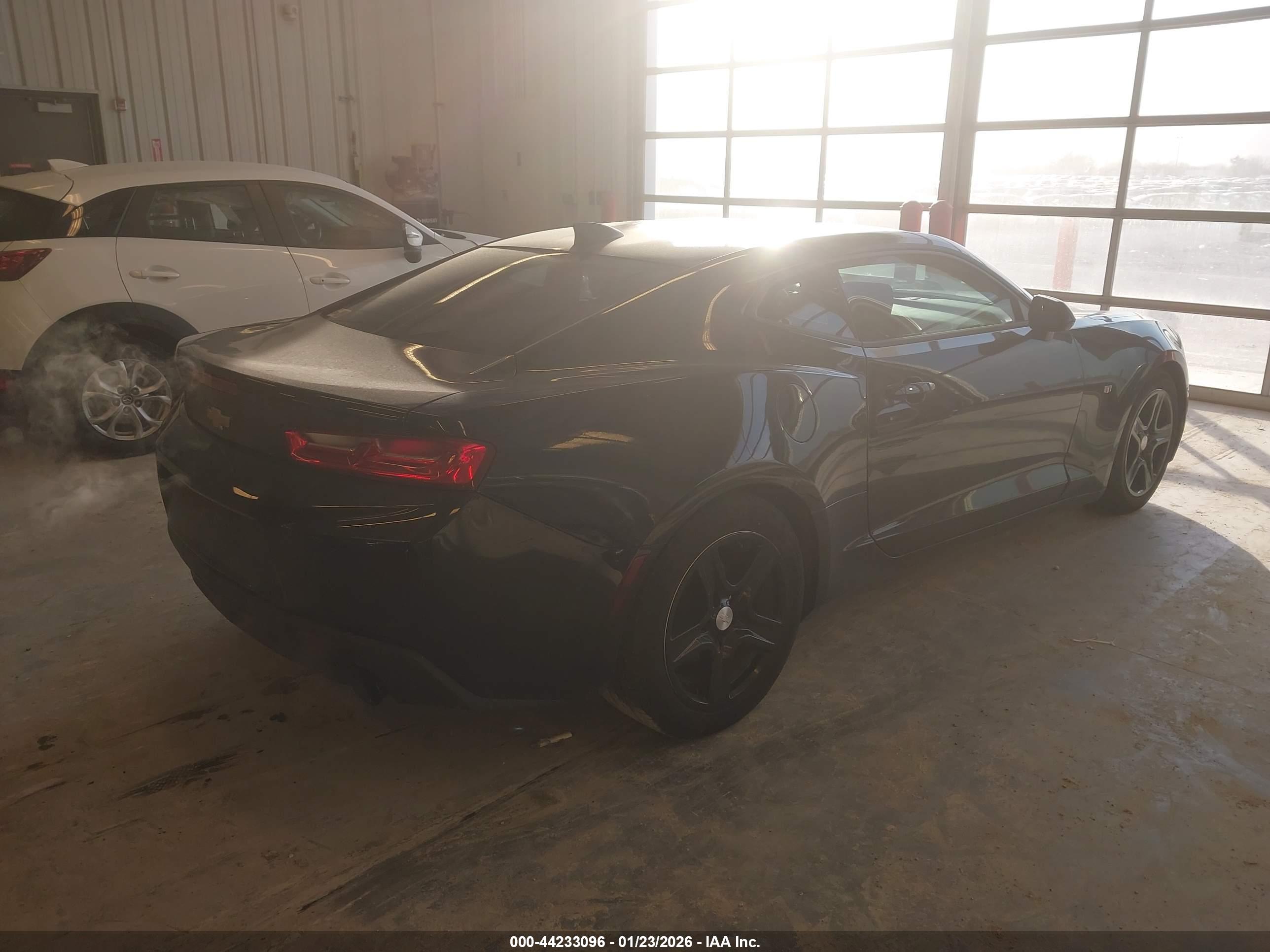 CHEVROLET CAMARO image 4