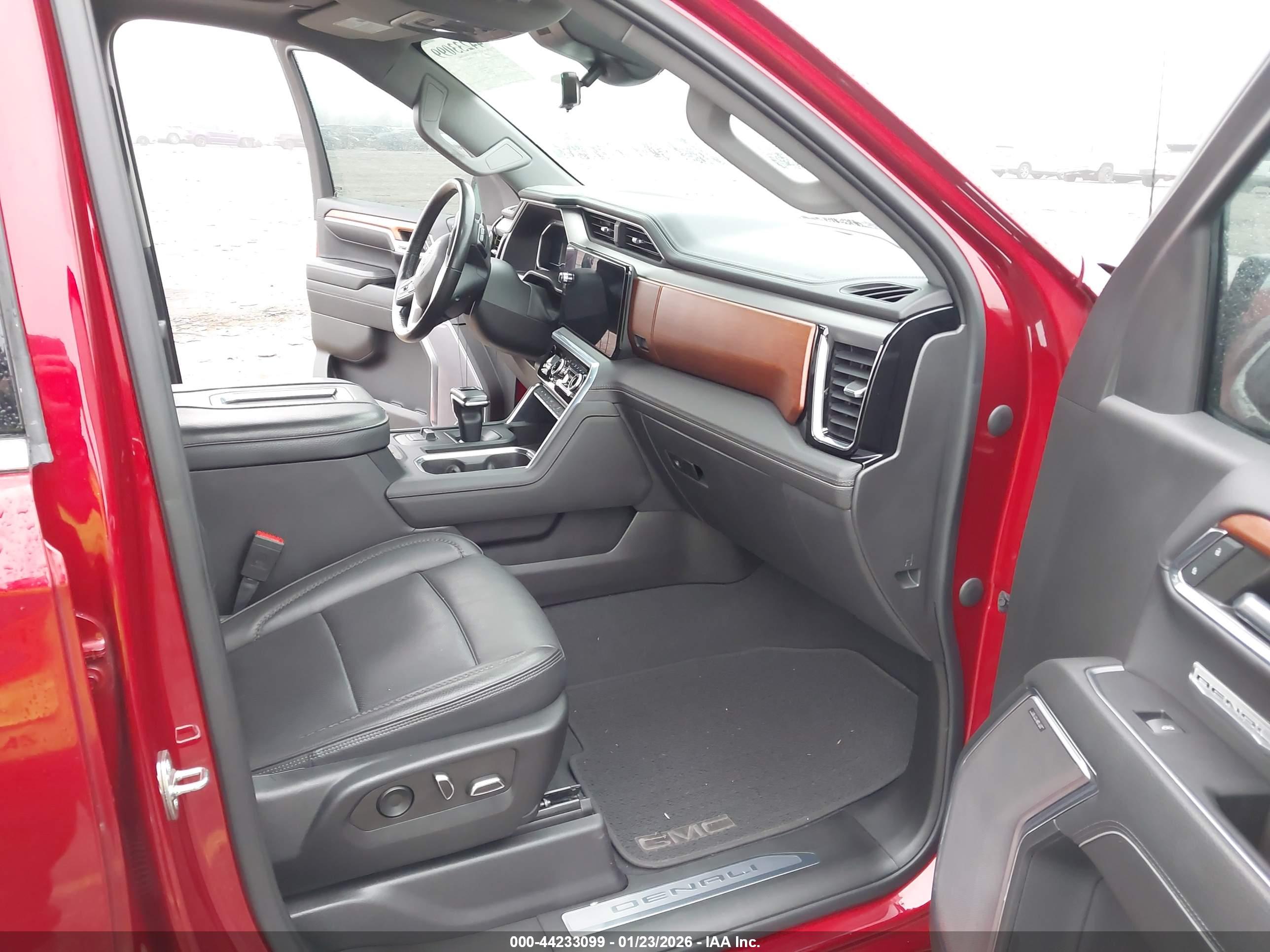 GMC SIERRA image 5