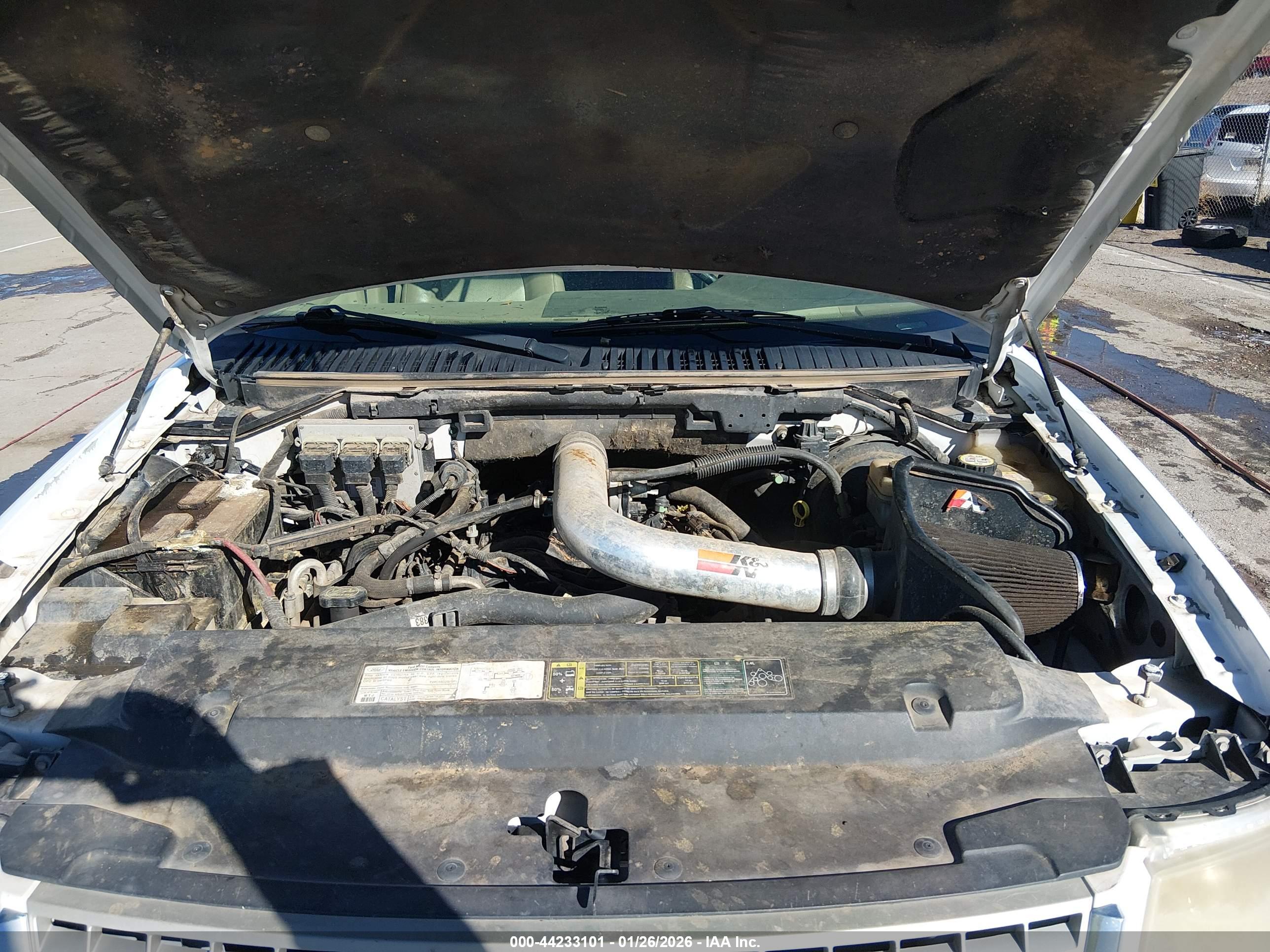 FORD EXPEDITION image 10