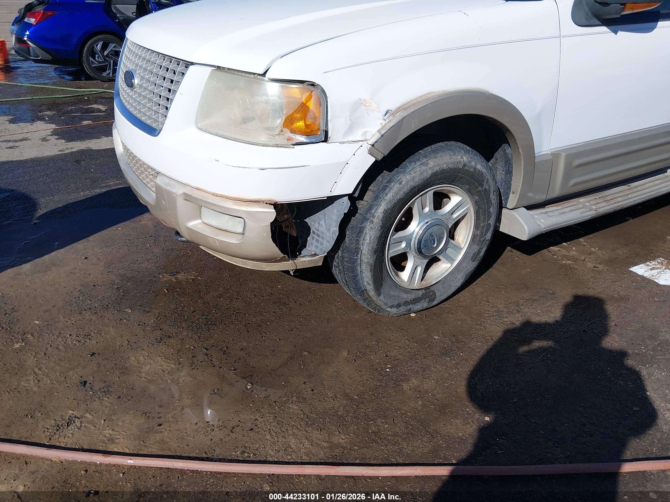 FORD EXPEDITION image 6