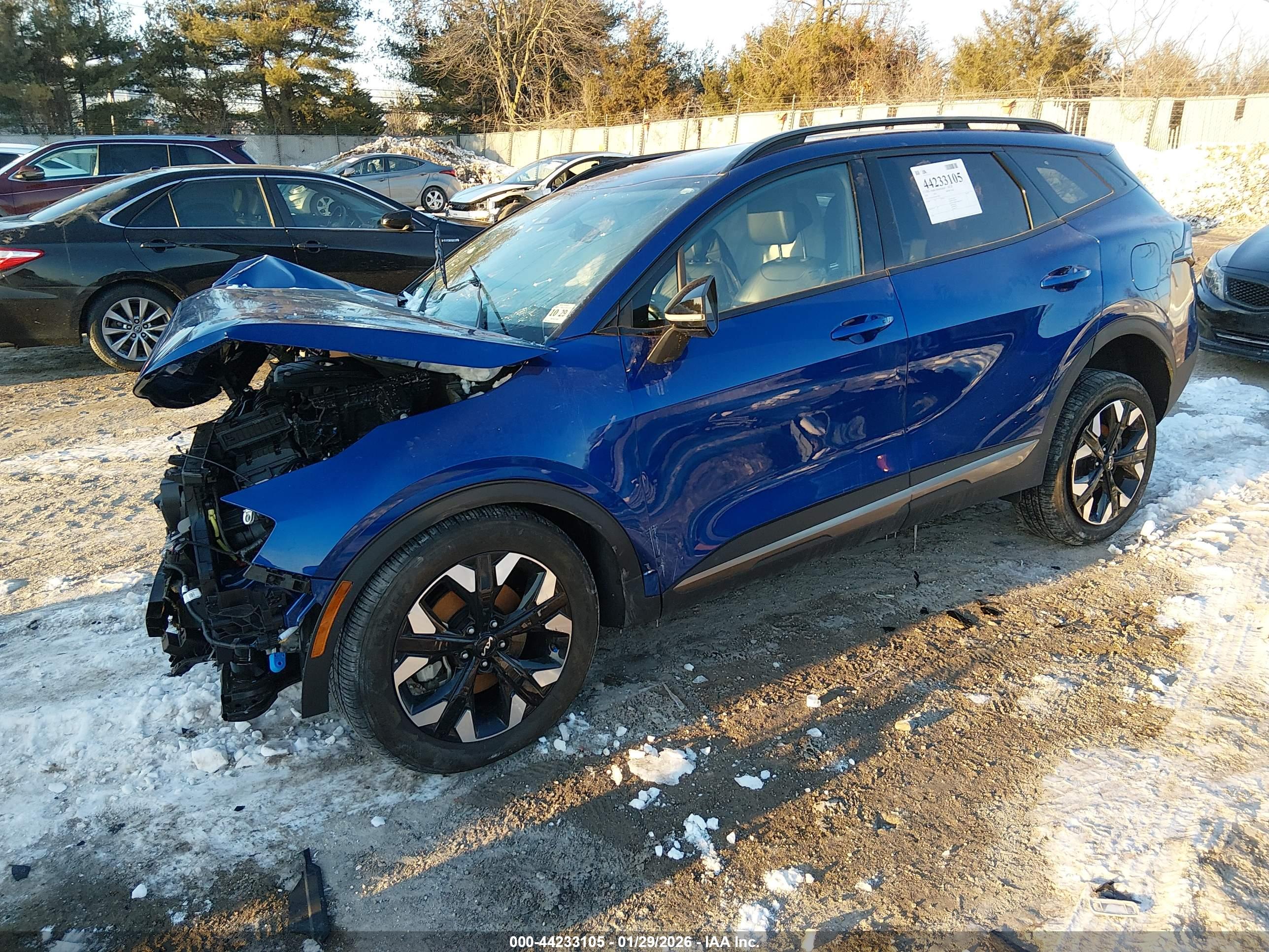 KIA SPORTAGE image 2