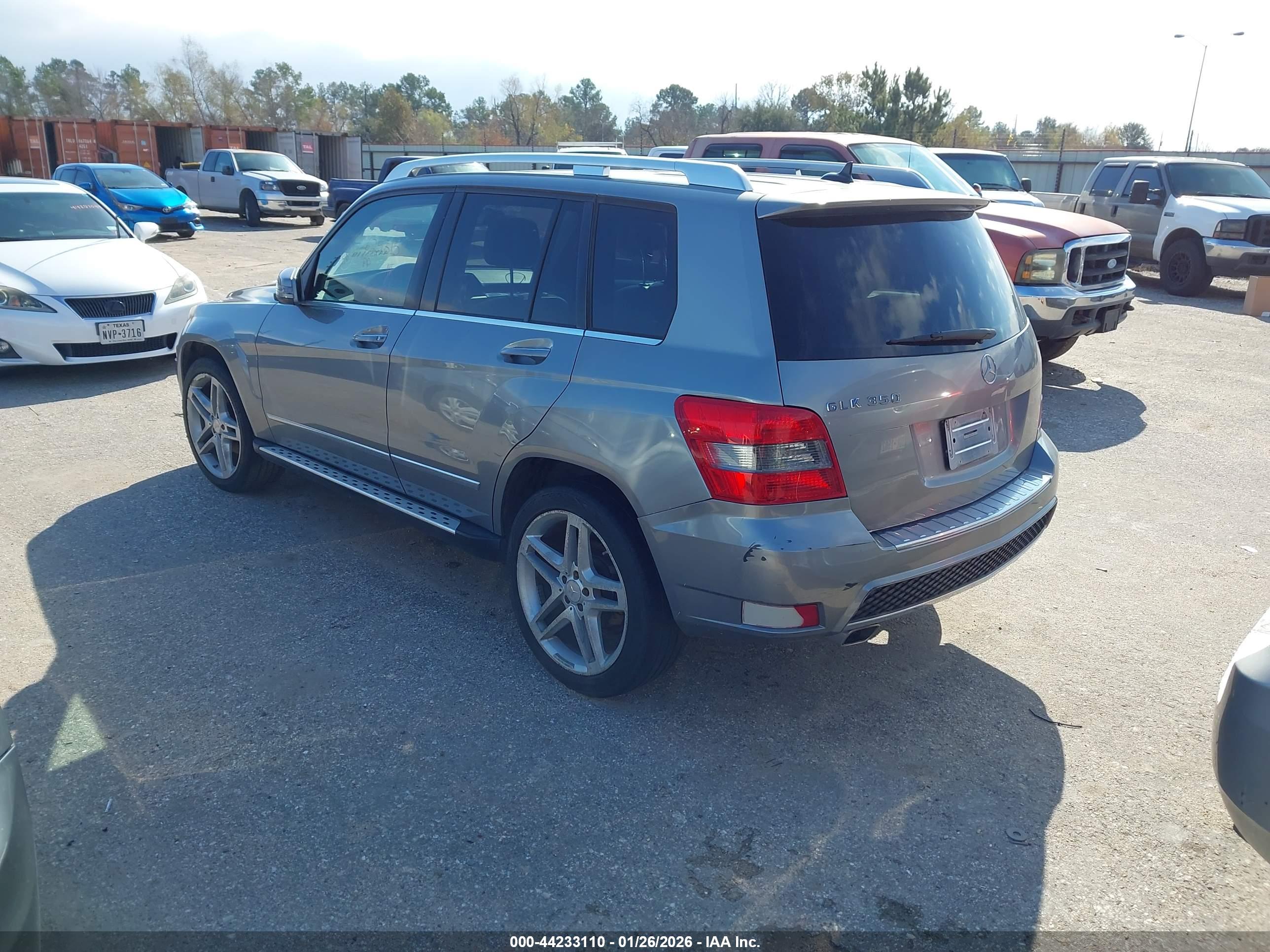MERCEDES-BENZ GLK image 3