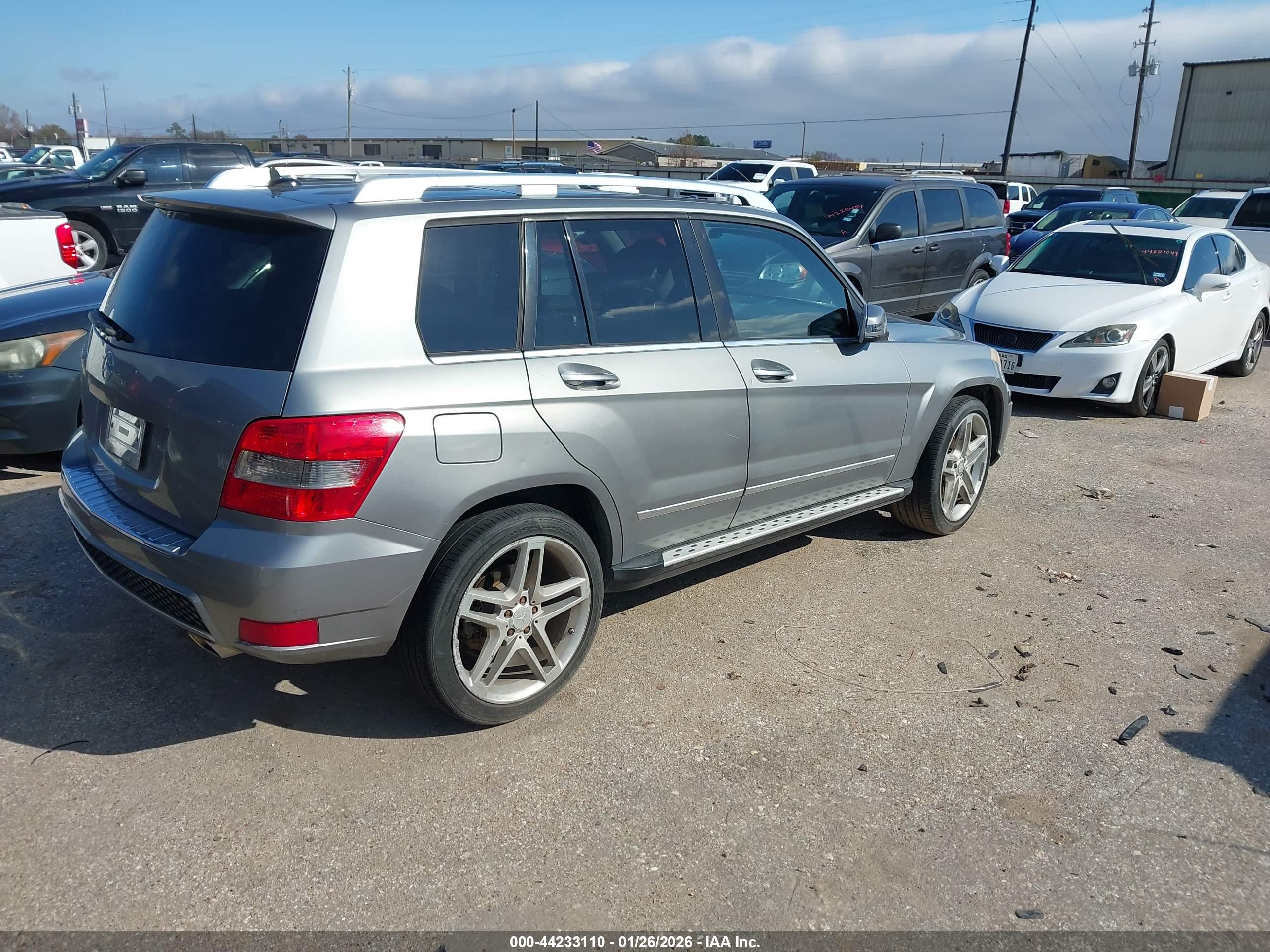 MERCEDES-BENZ GLK image 4