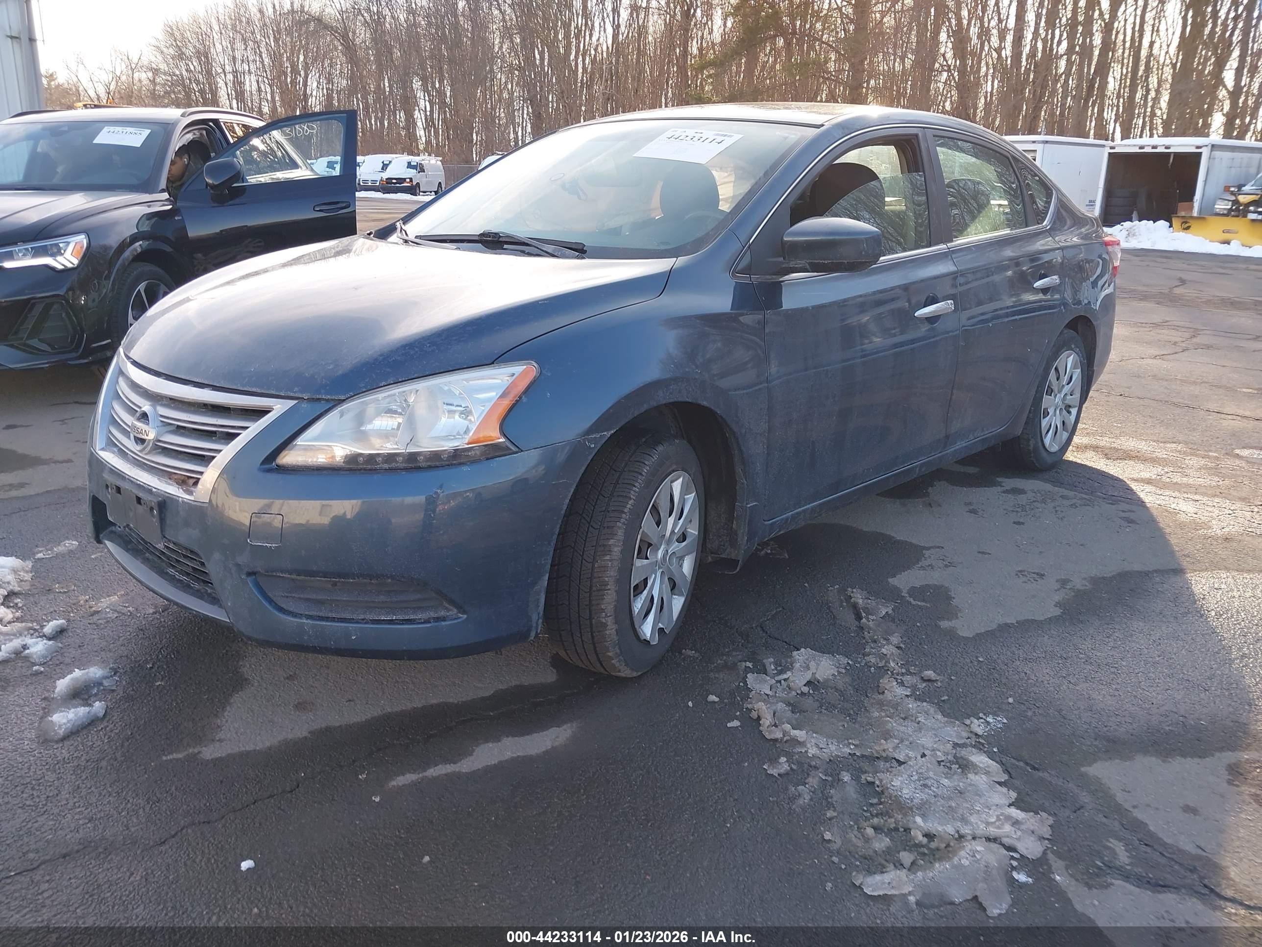 NISSAN SENTRA image 4