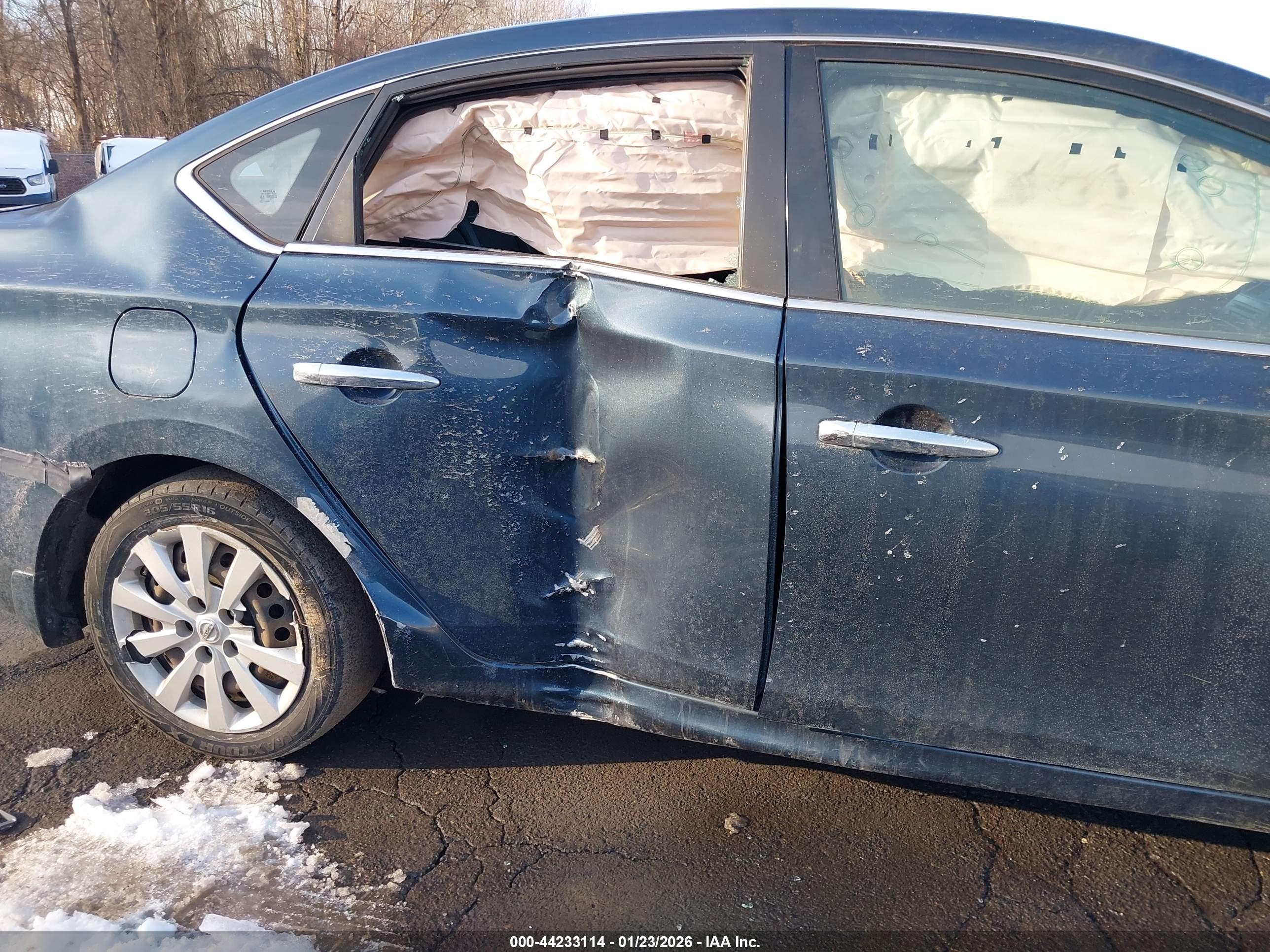 NISSAN SENTRA image 6