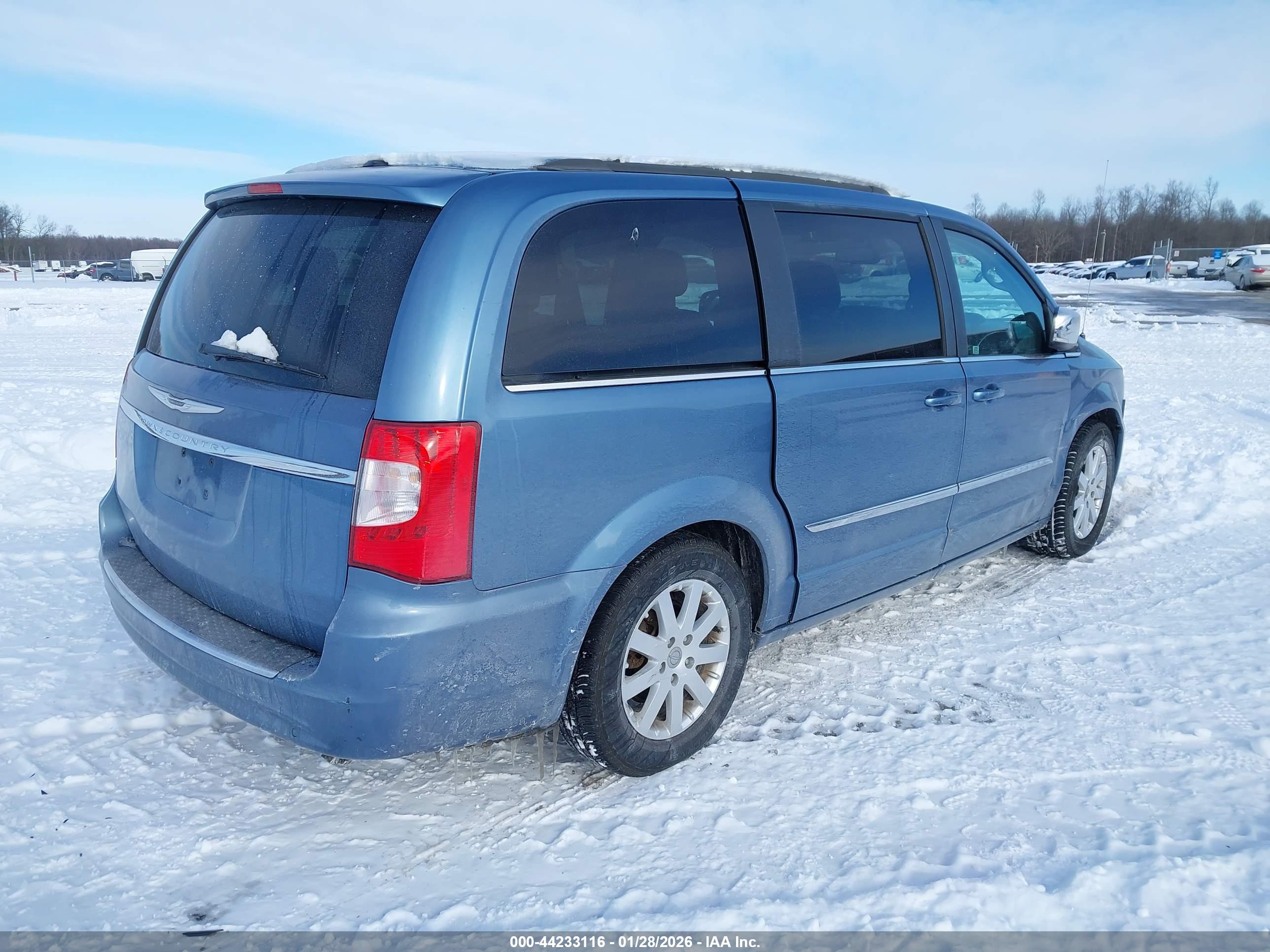 CHRYSLER TOWN image 4
