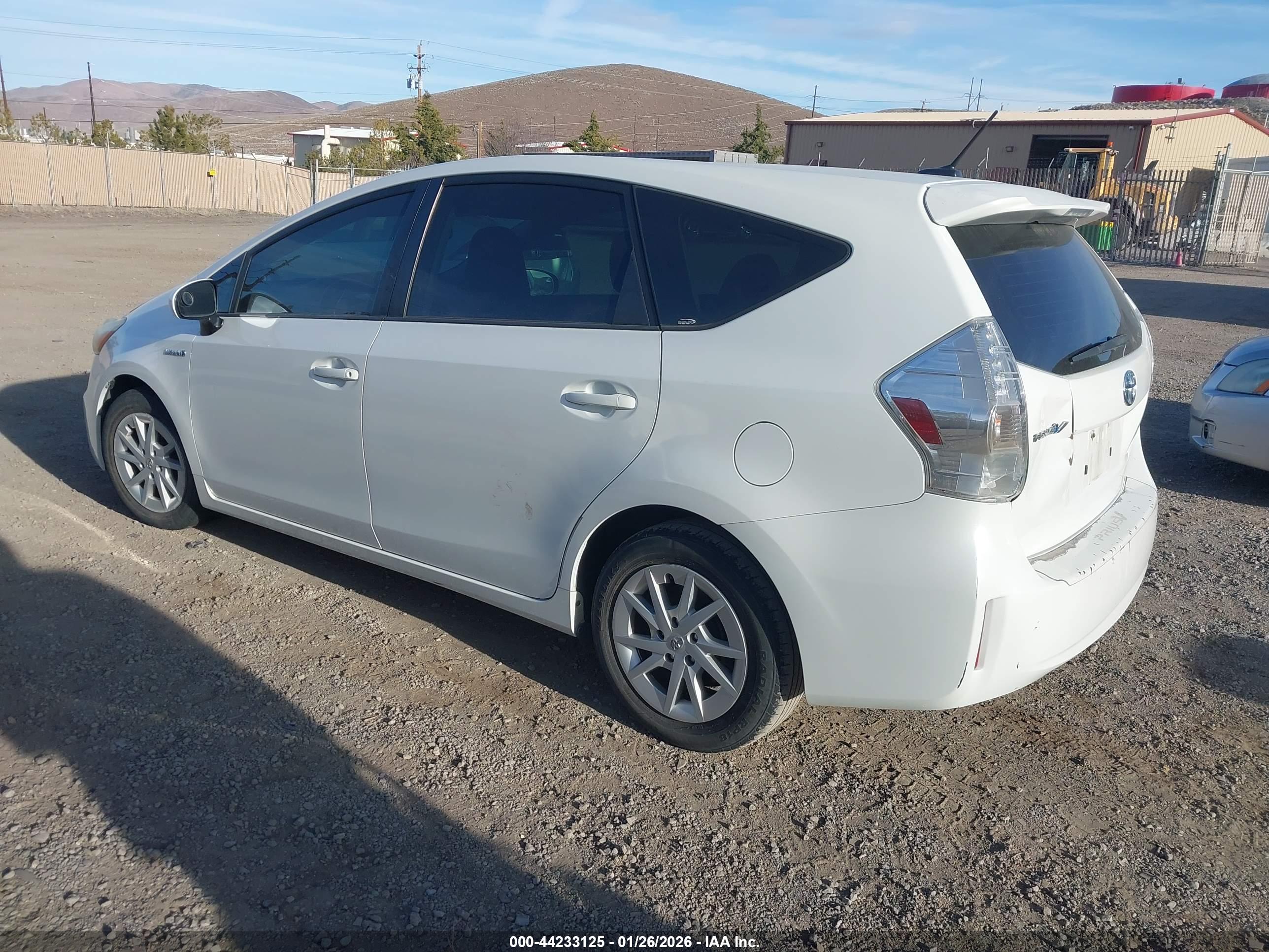 TOYOTA PRIUS image 3