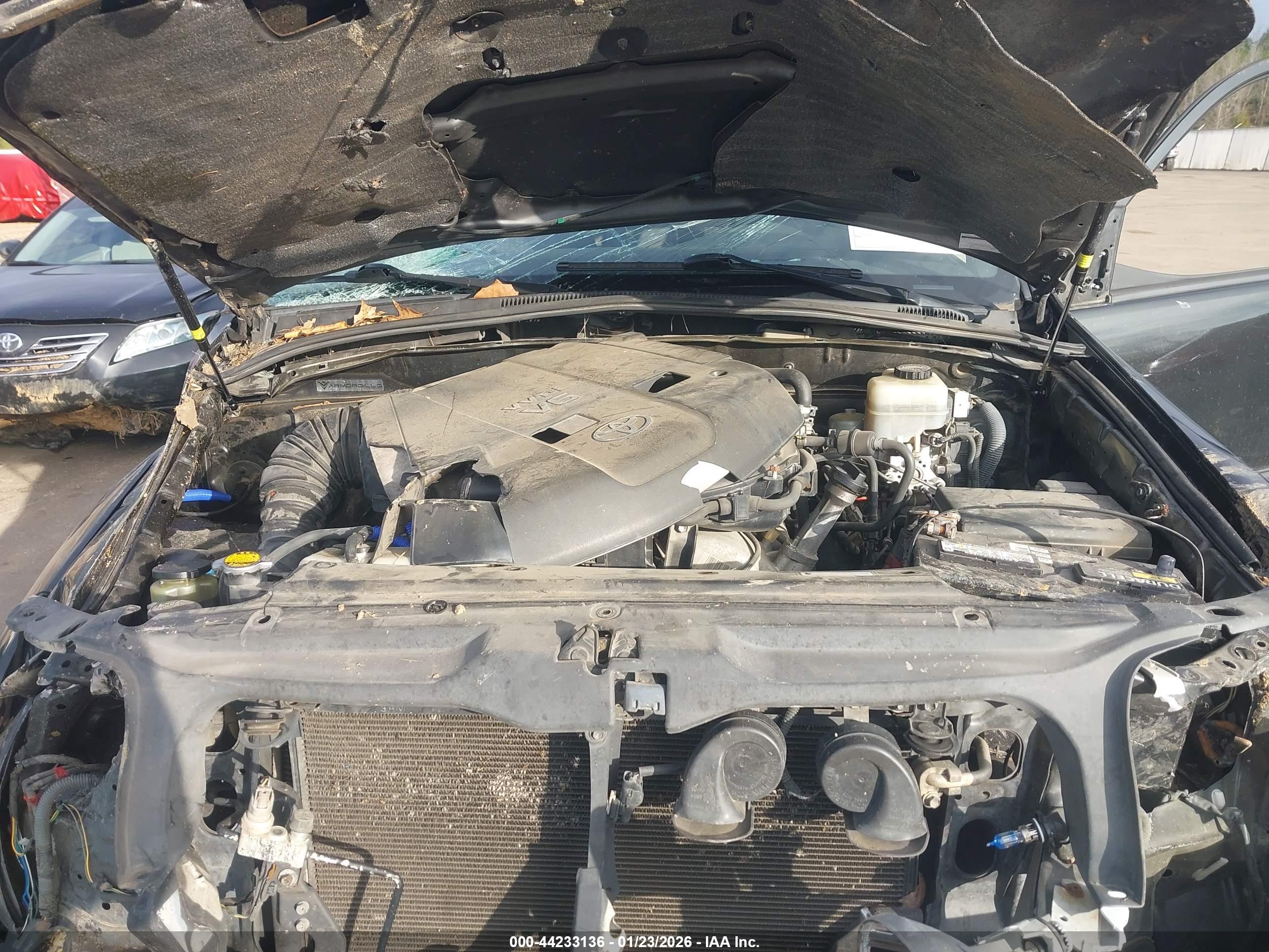 TOYOTA 4RUNNER image 10
