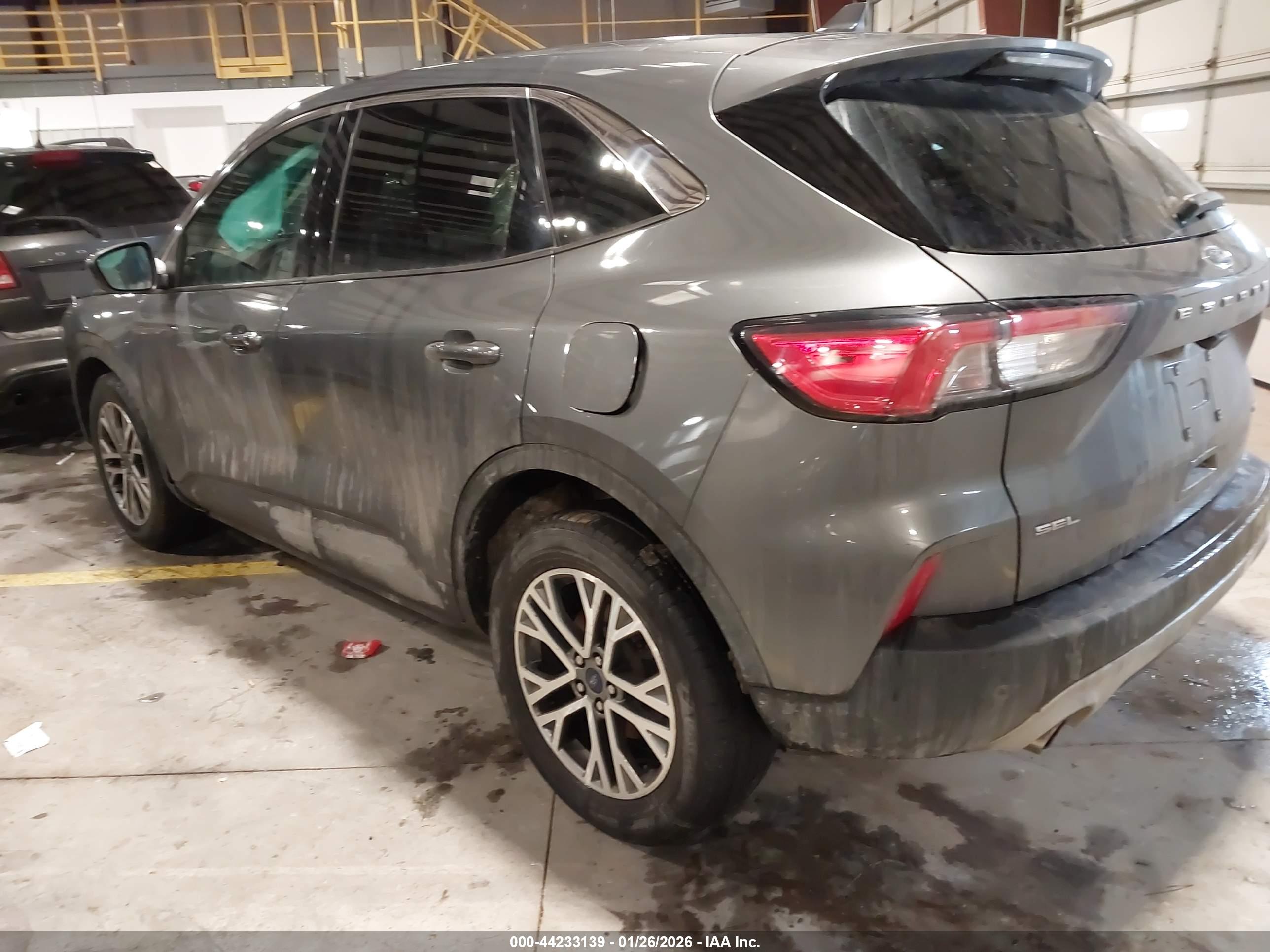 FORD ESCAPE image 3