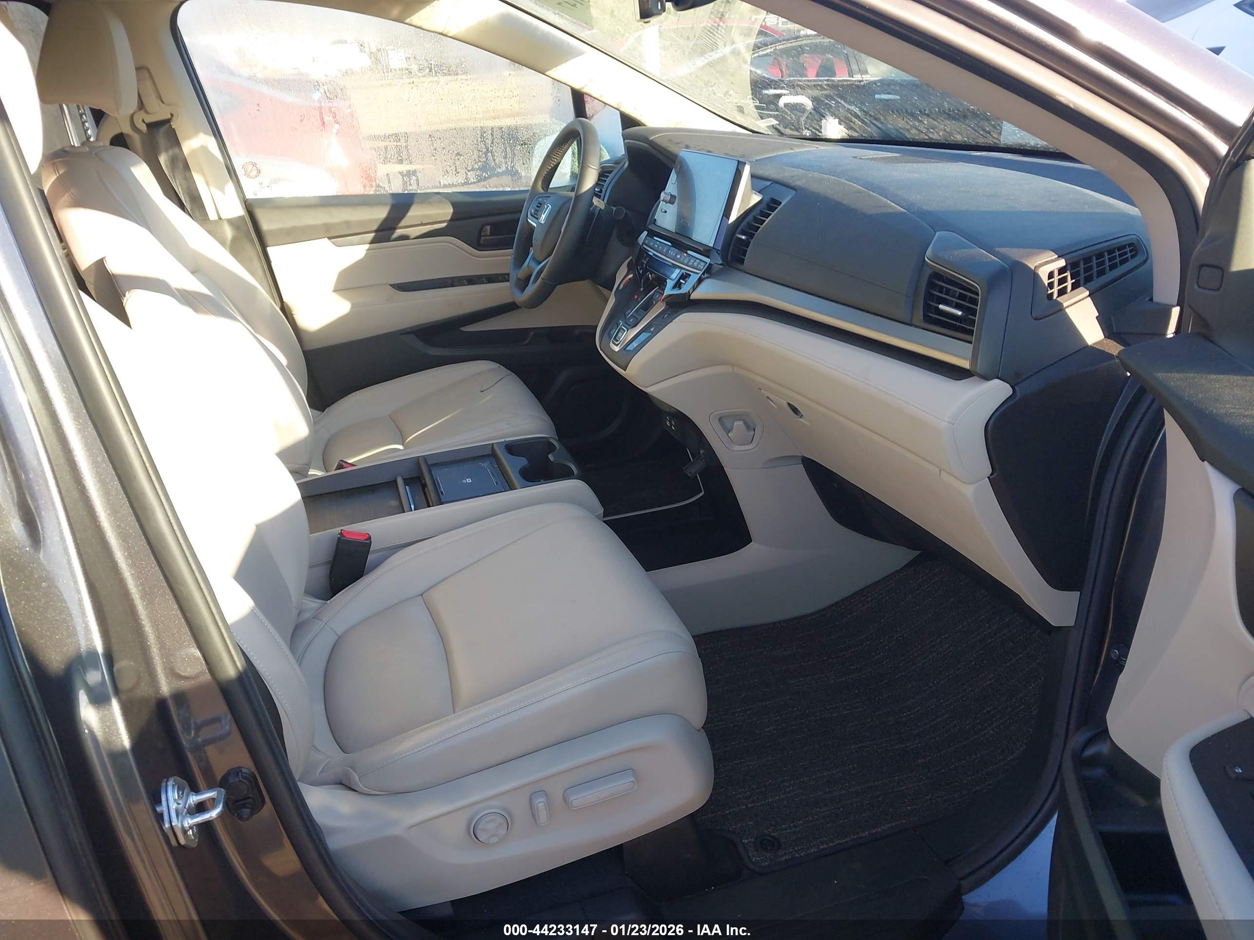 HONDA ODYSSEY image 5