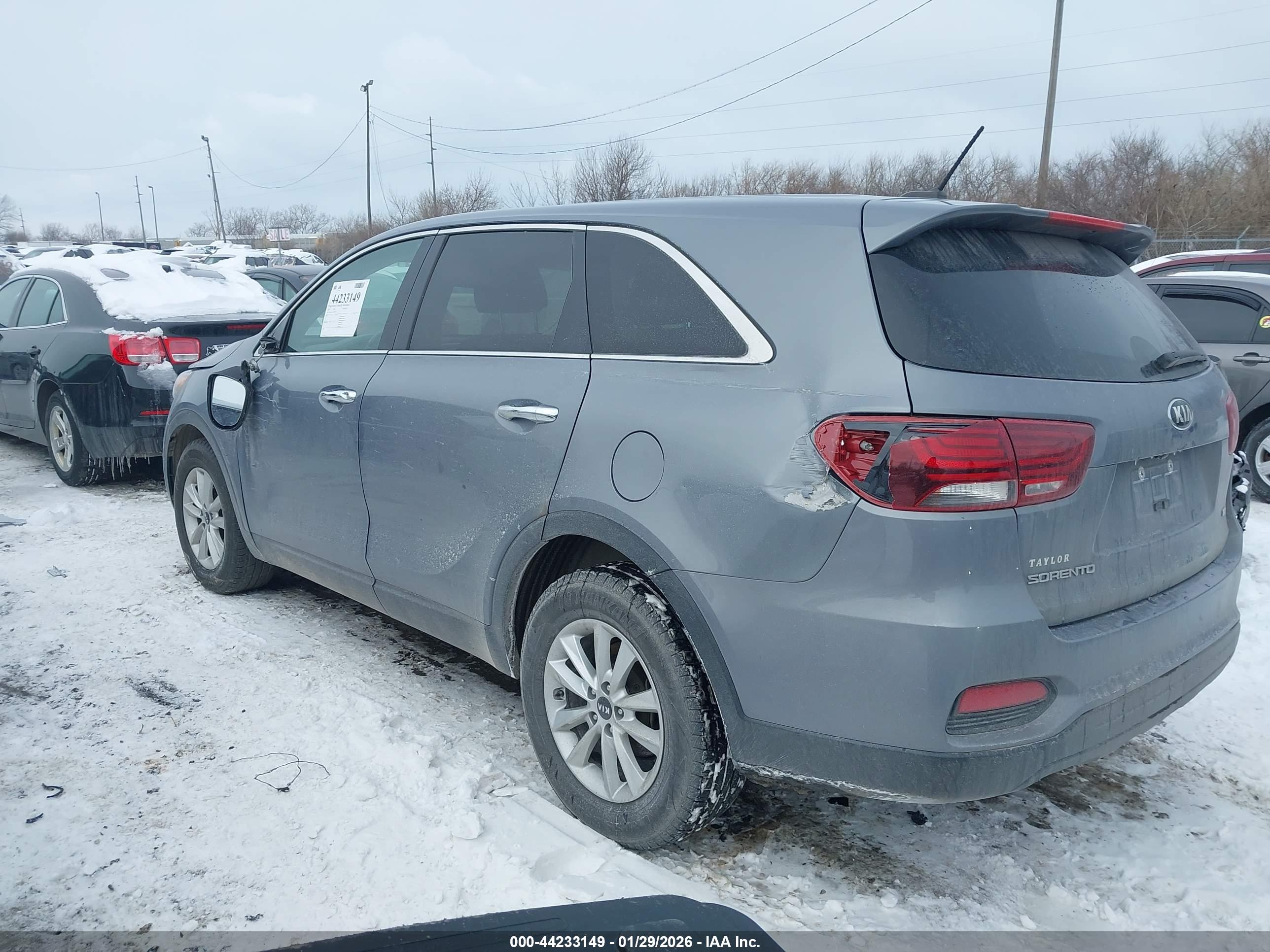 KIA SORENTO image 3