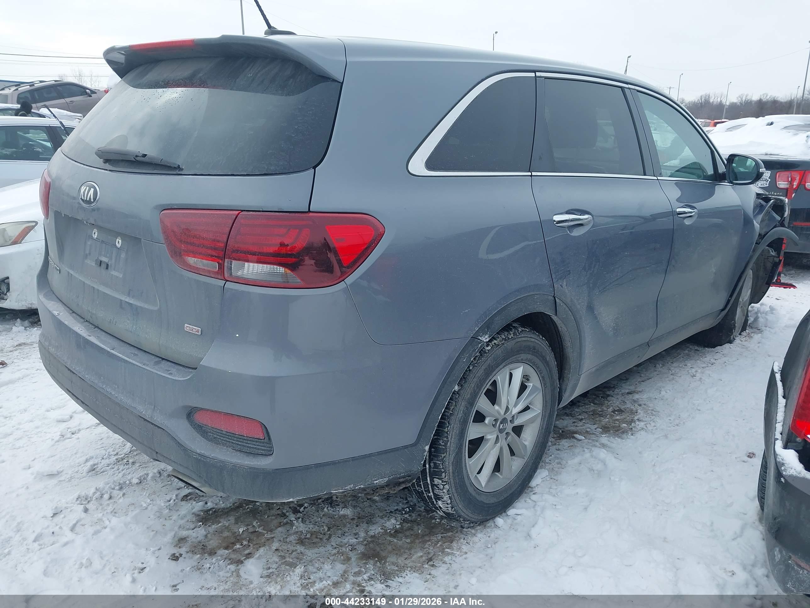KIA SORENTO image 4