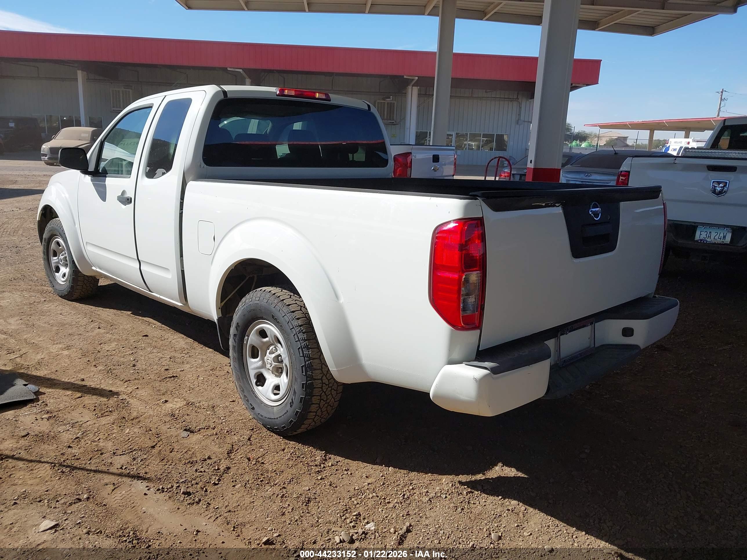 NISSAN FRONTIER image 3