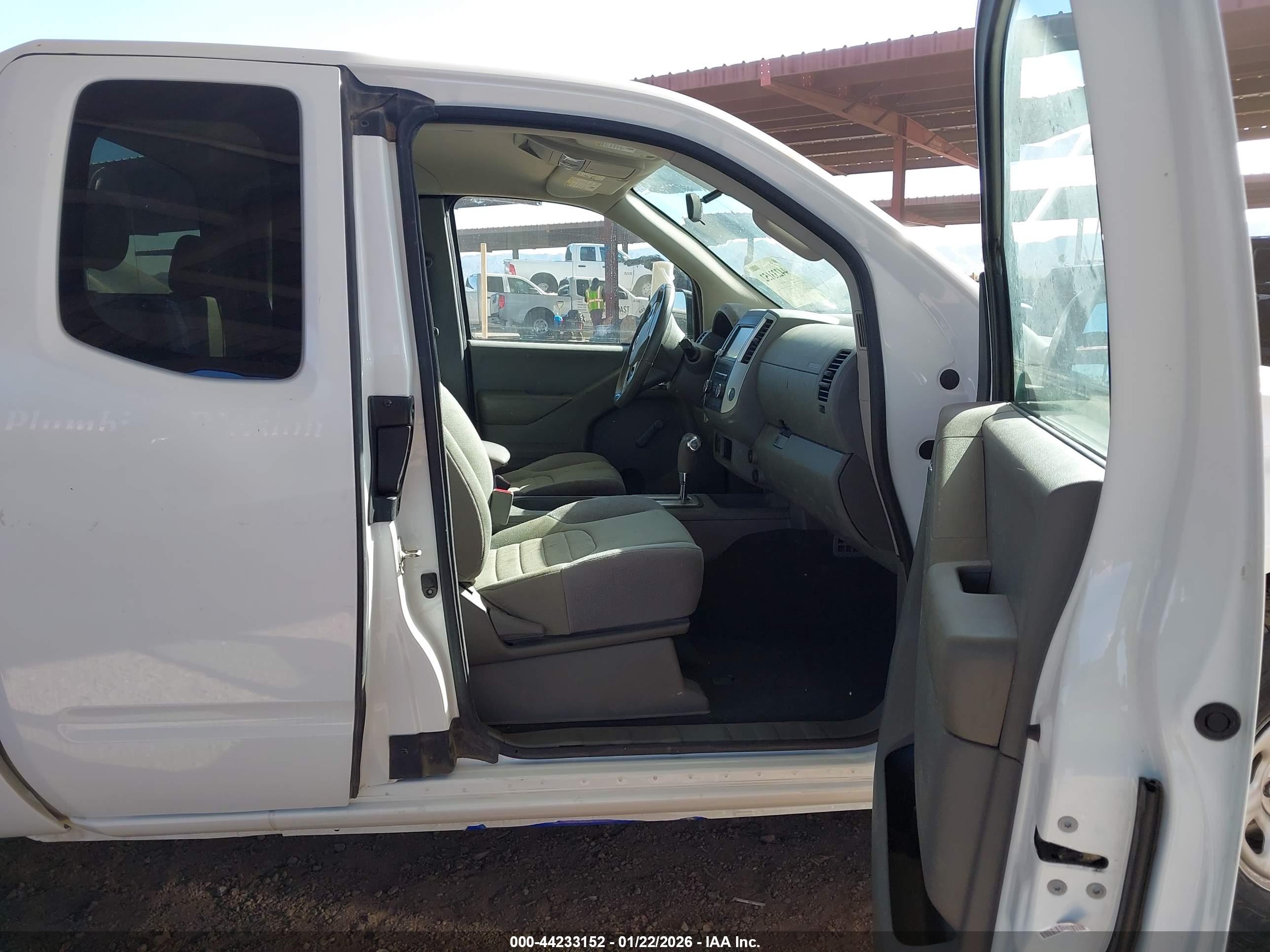 NISSAN FRONTIER image 5