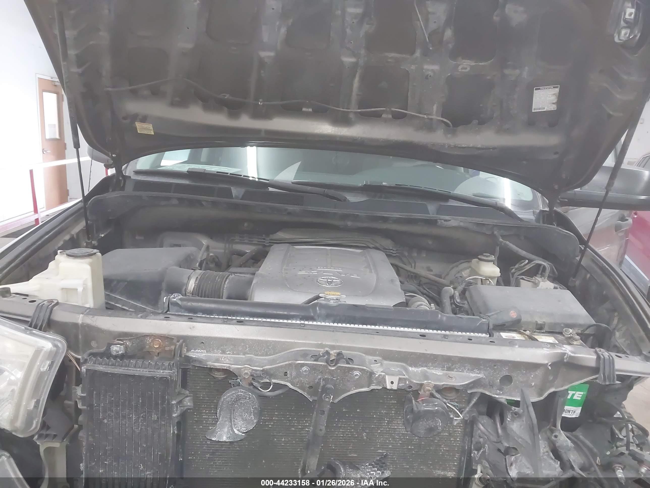 TOYOTA TUNDRA image 10
