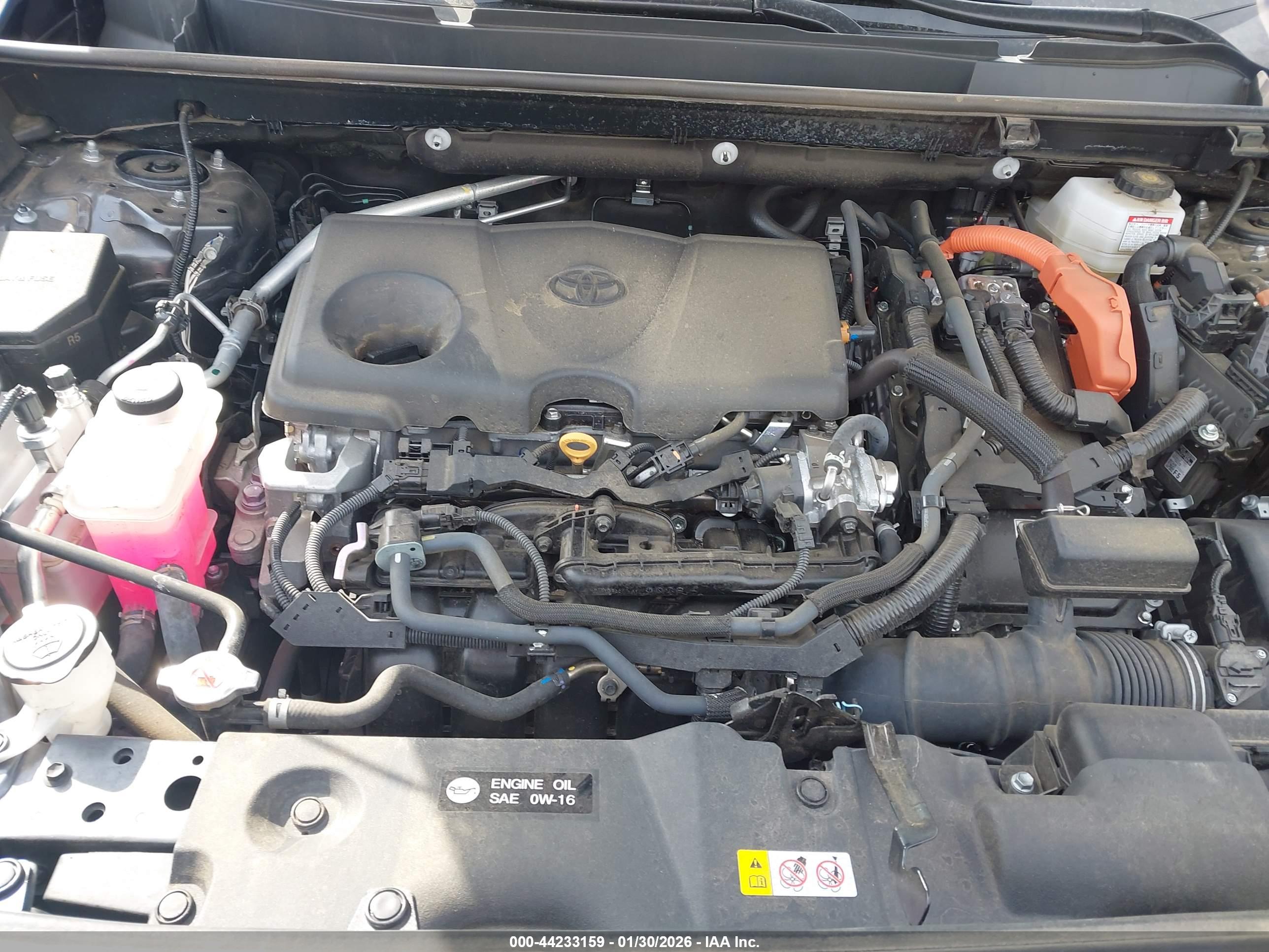 TOYOTA RAV4 image 10