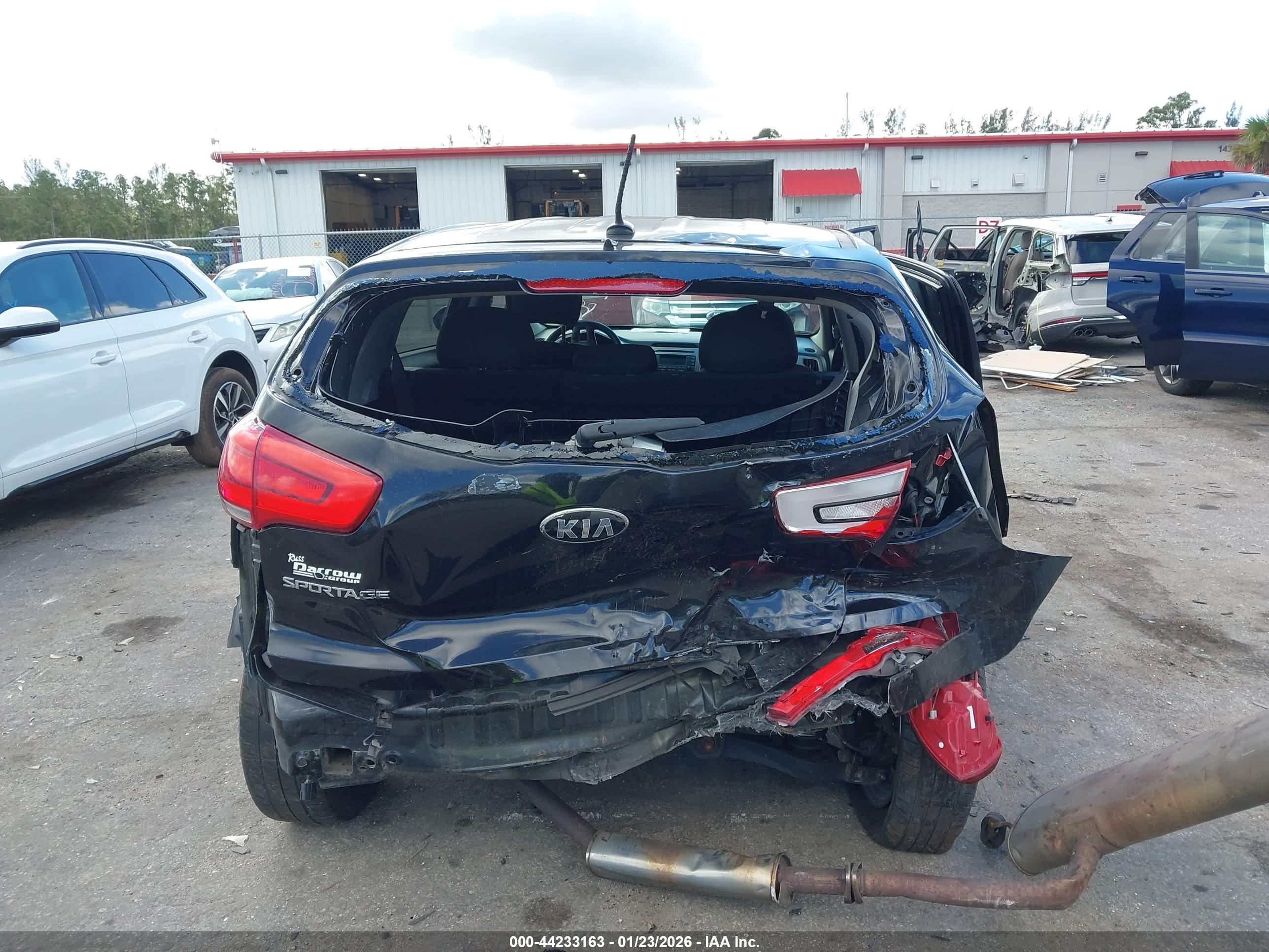 KIA SPORTAGE image 6
