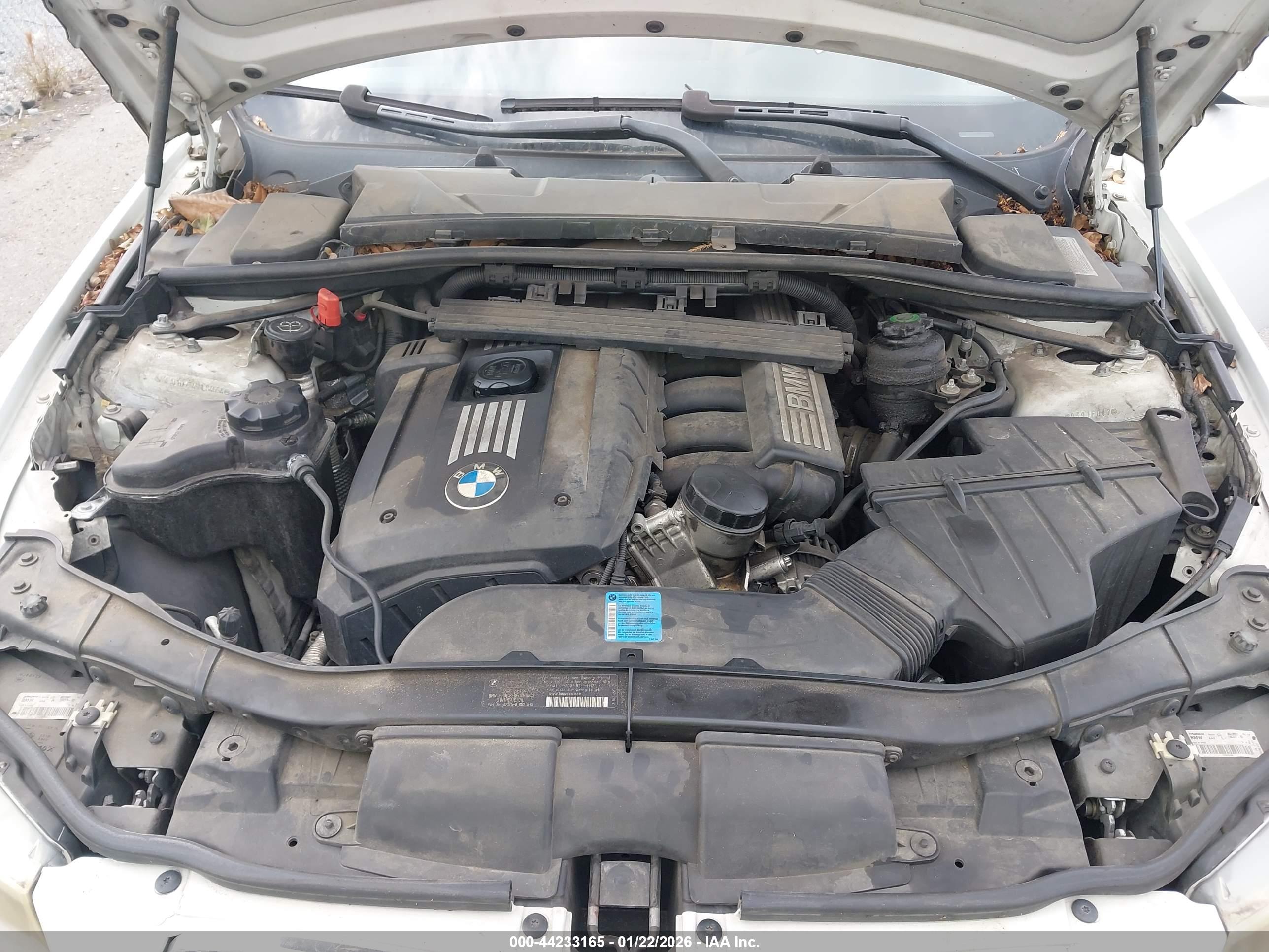BMW 328I image 10