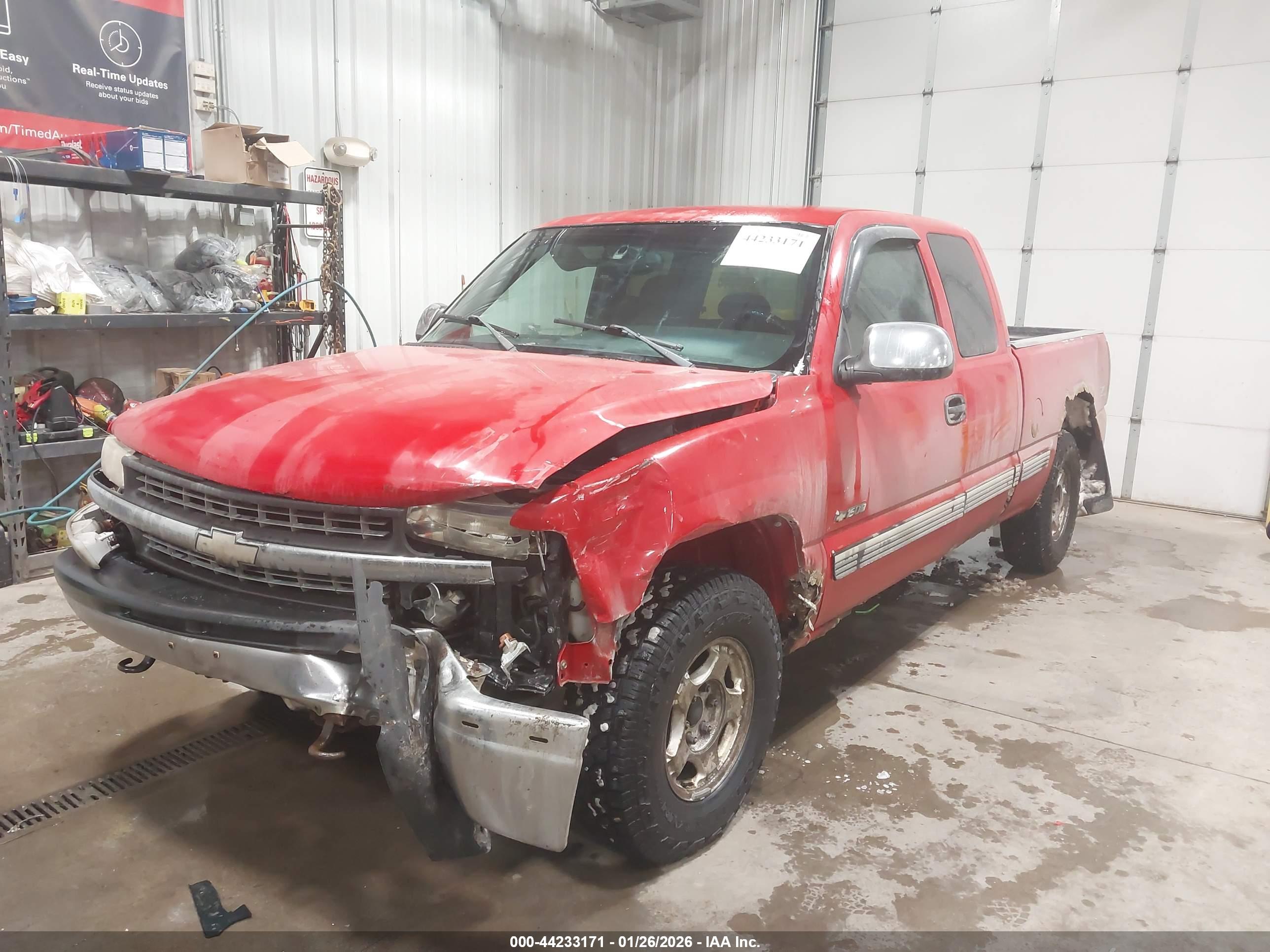 CHEVROLET SILVERADO image 2