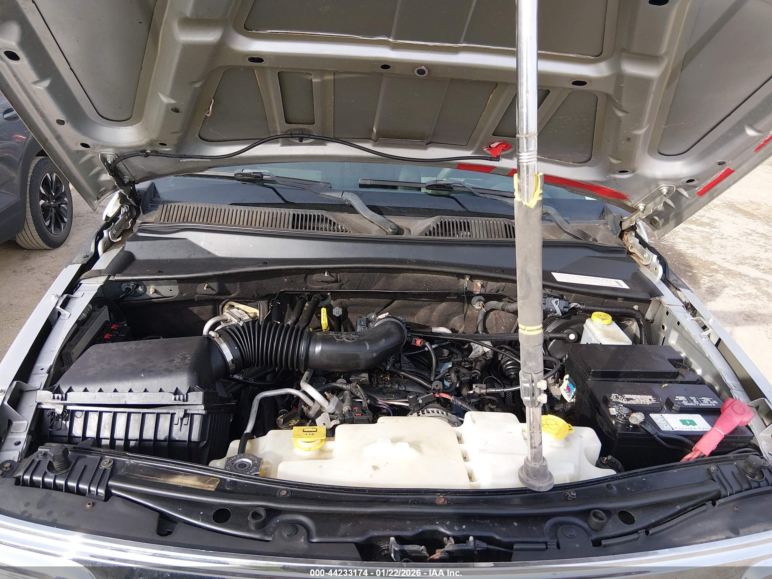 DODGE NITRO image 10