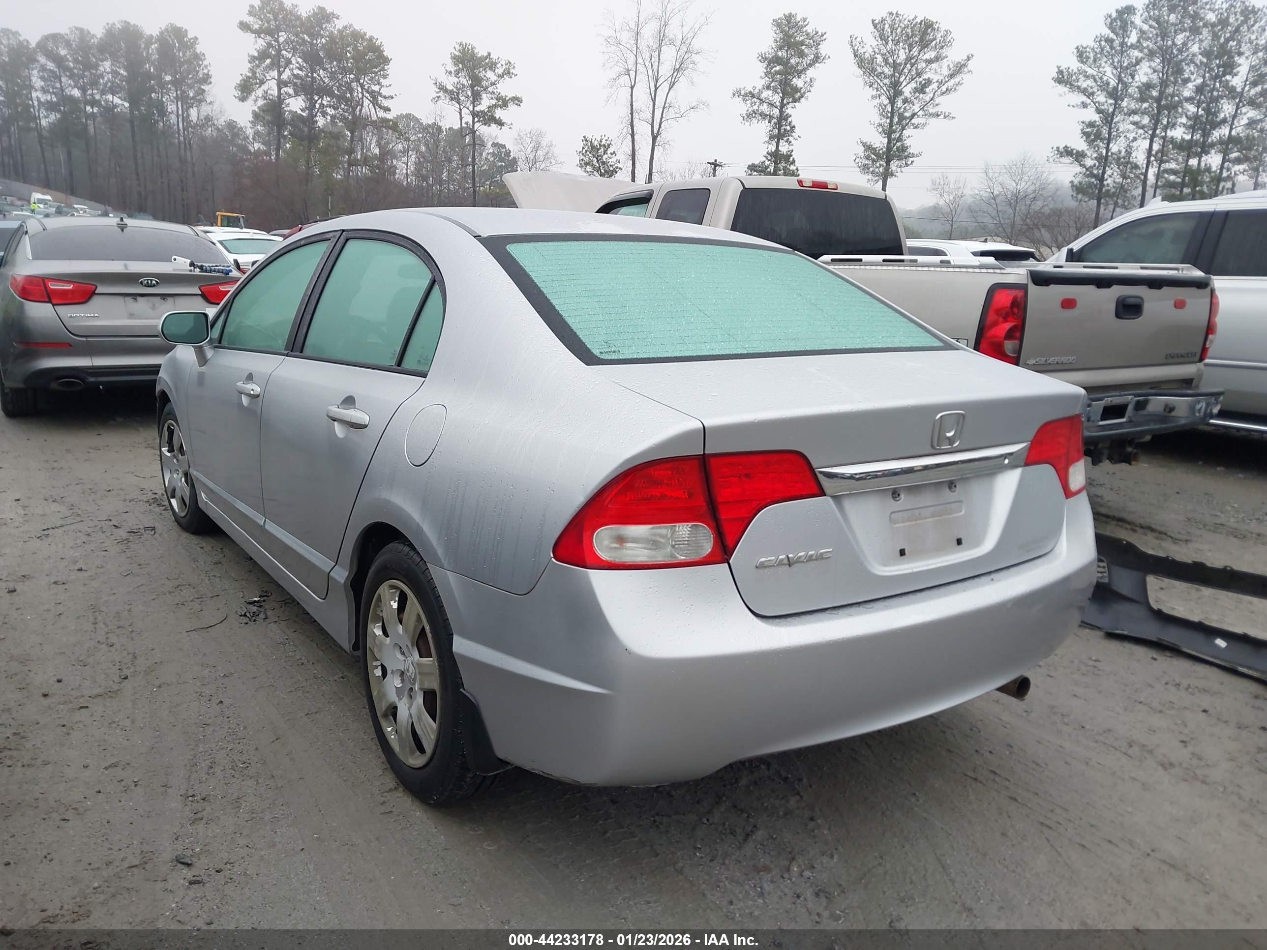 HONDA CIVIC image 3