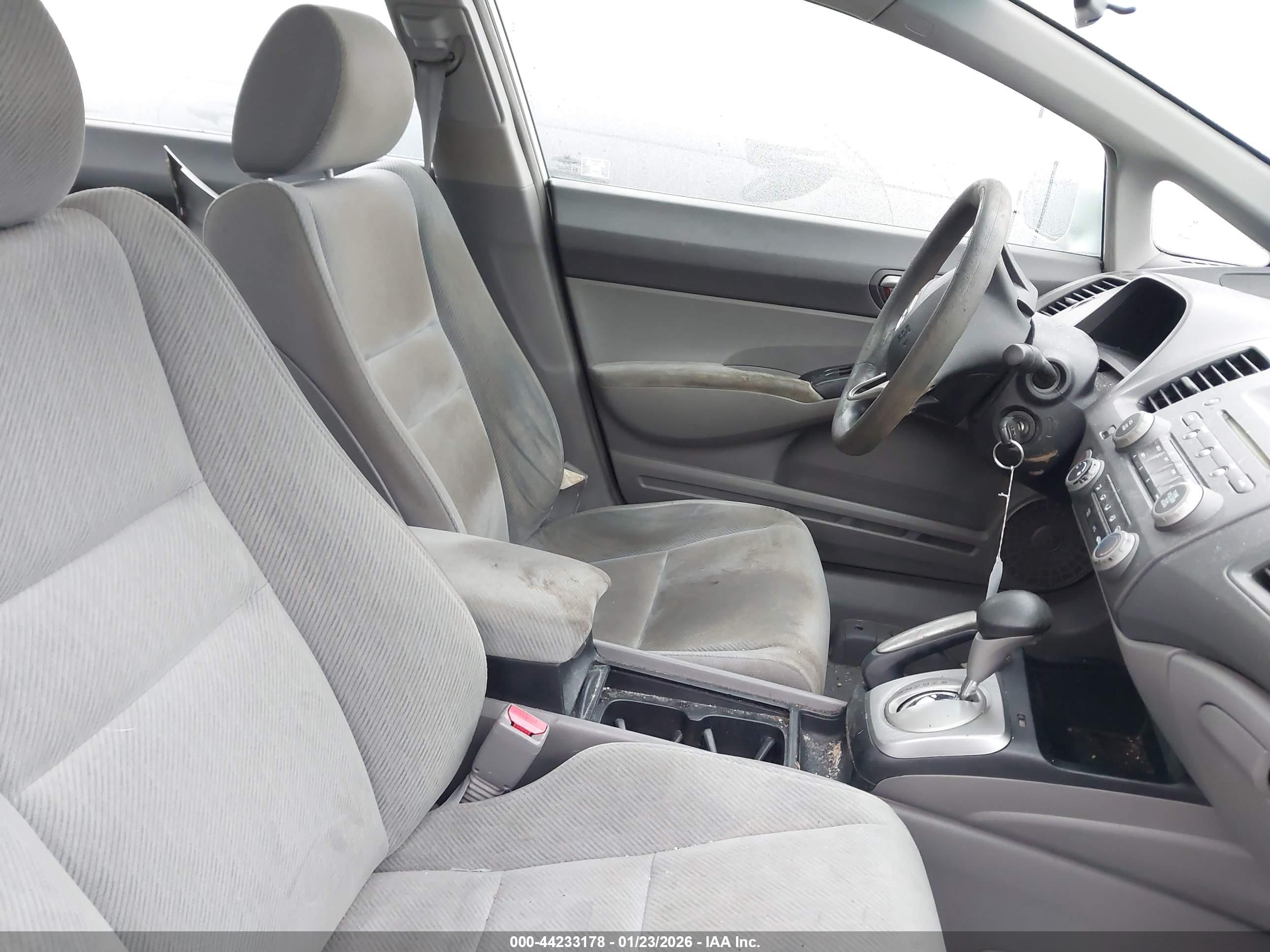 HONDA CIVIC image 5