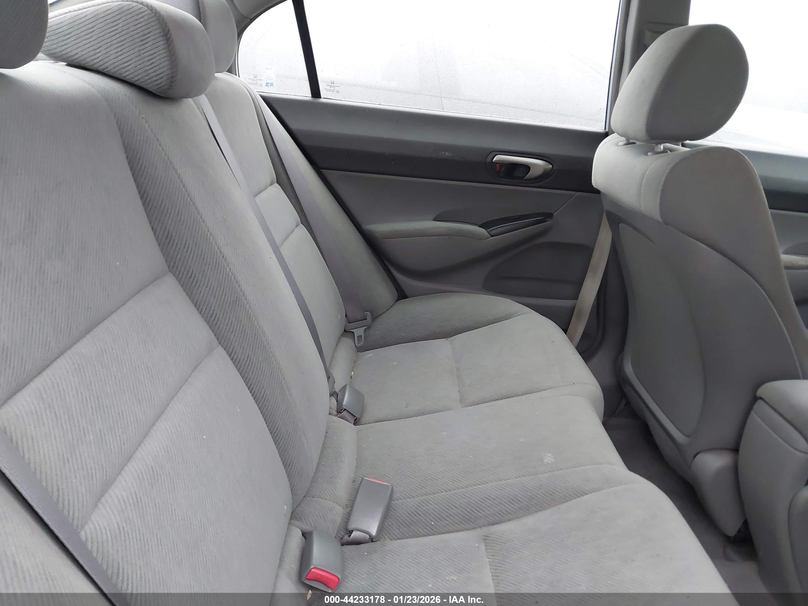 HONDA CIVIC image 8