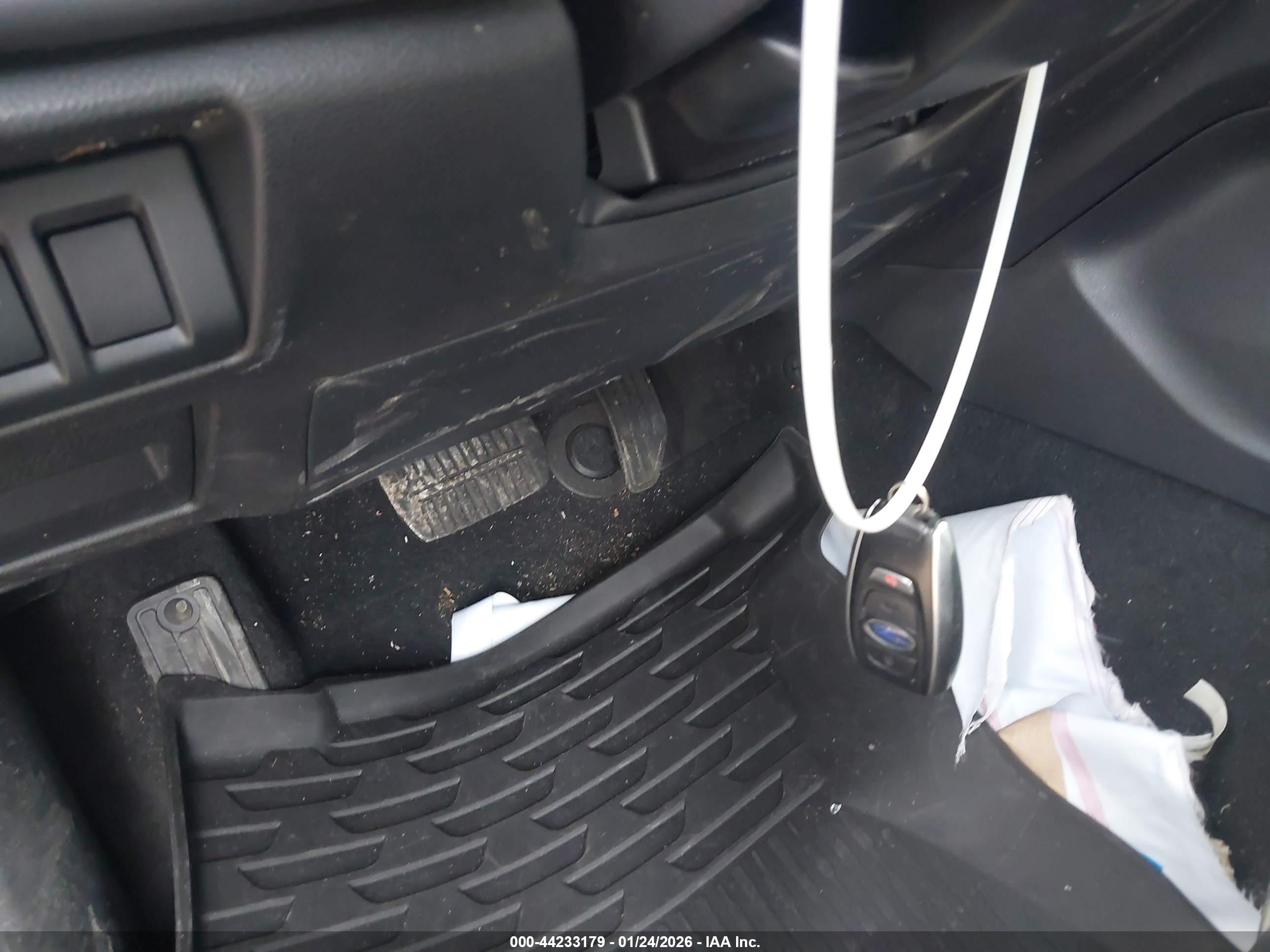 SUBARU OUTBACK image 11