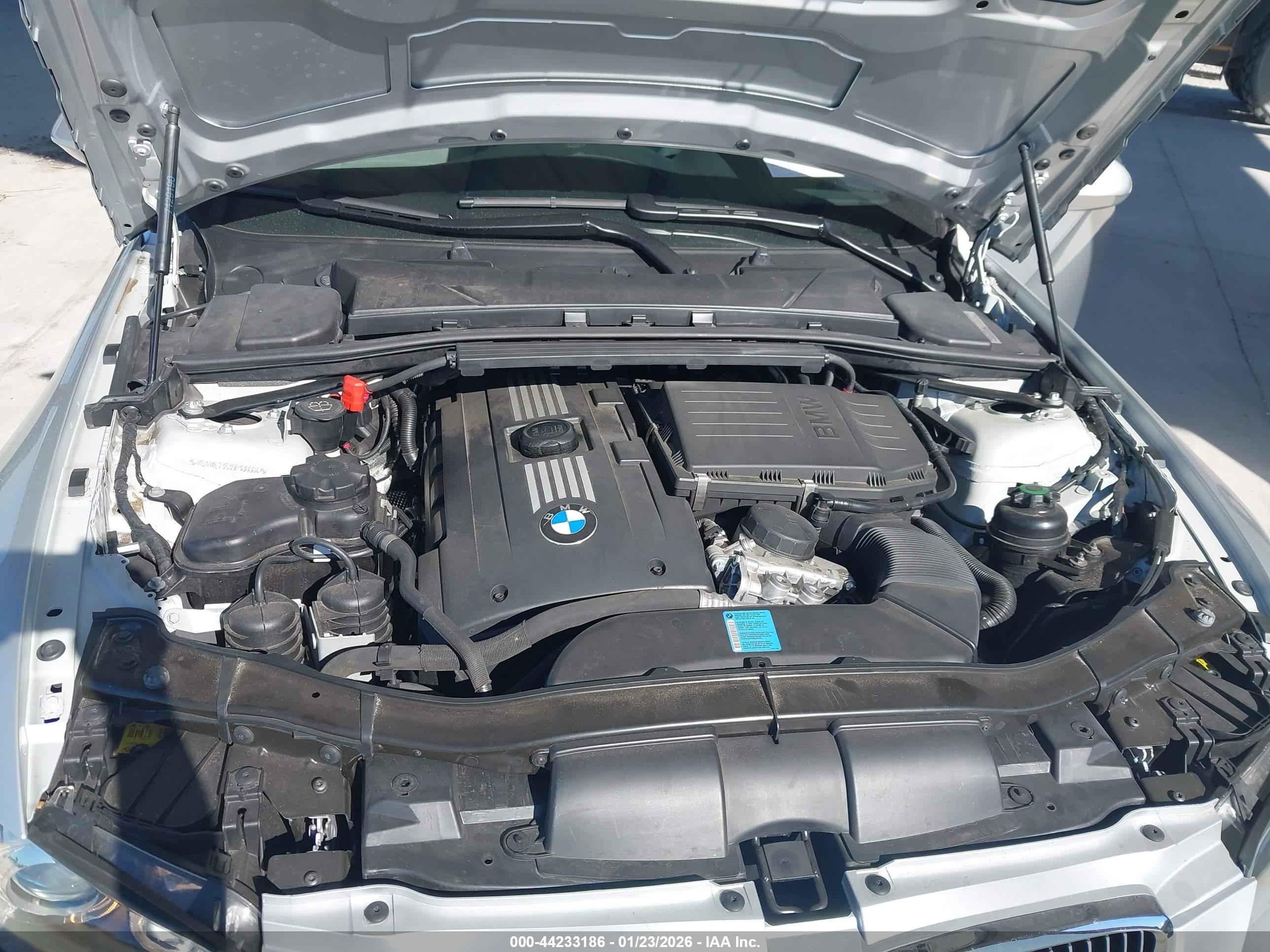 BMW 335I image 10