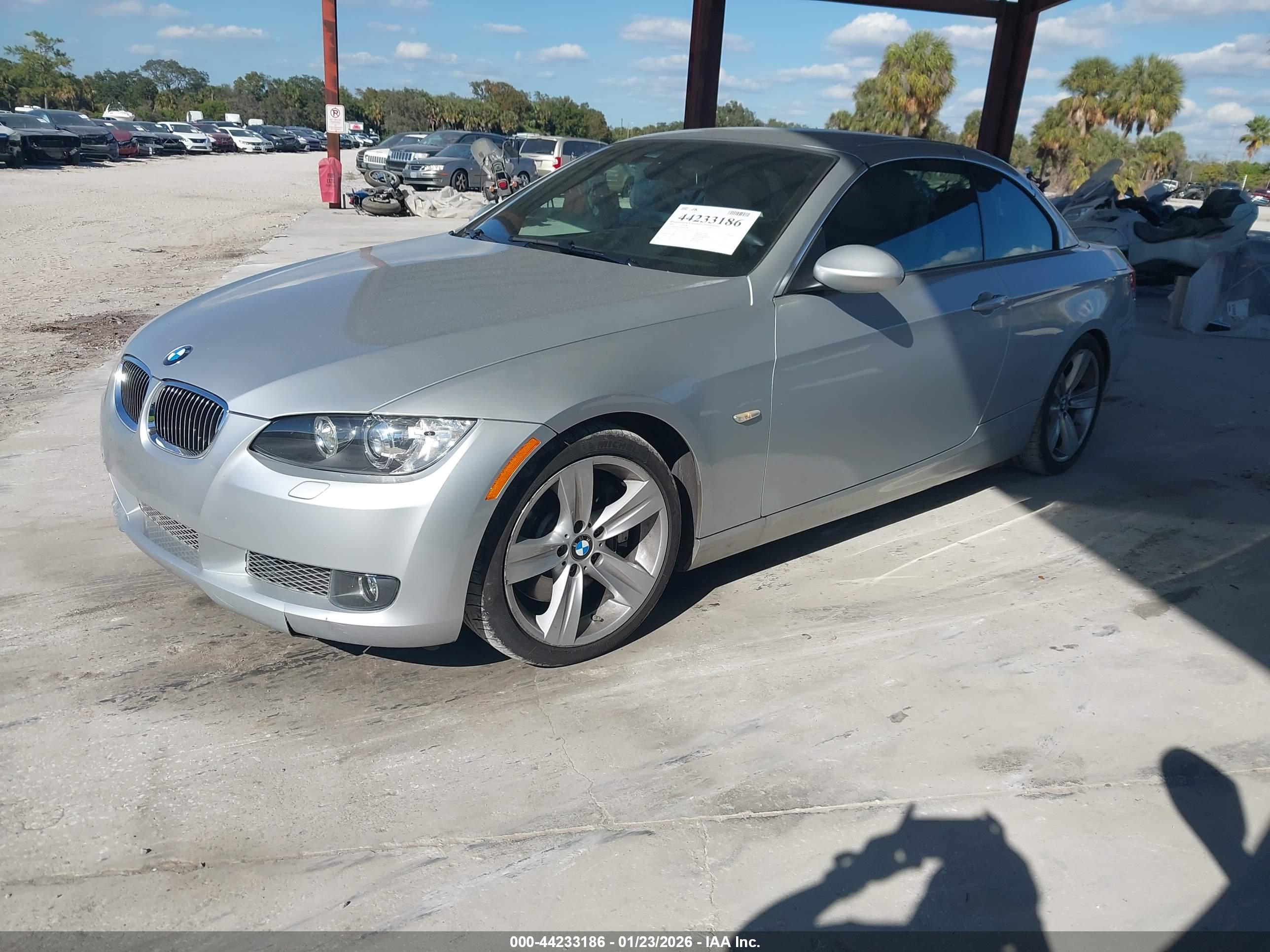 BMW 335I image 2